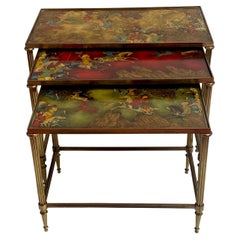 1950′ Série de 3 tables gigognes avec peintures de guerriers mongols Maison Baguès 