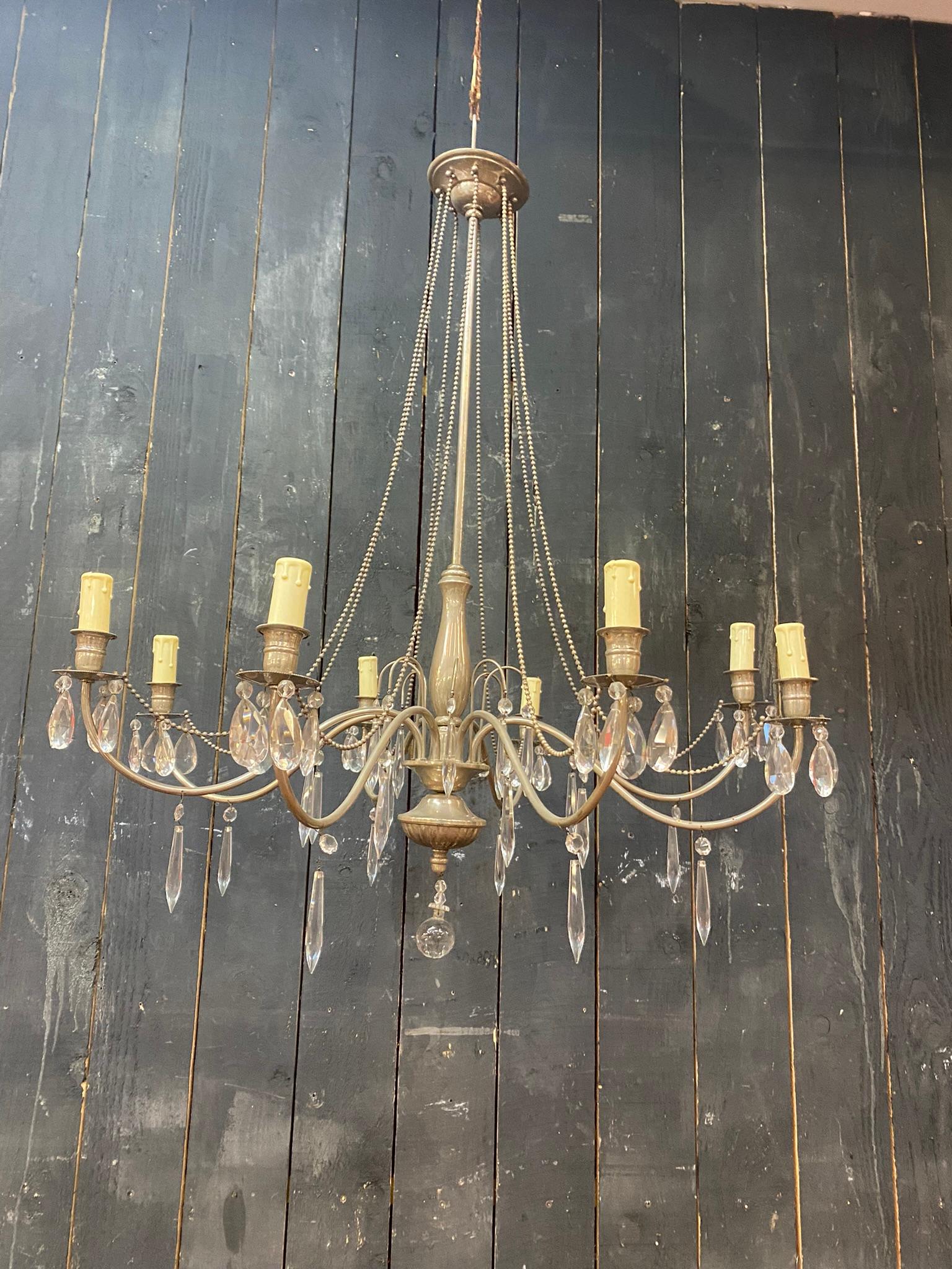 Français Lustre en métal argenté de 1950 dans le style de la Maison Jansen. en bon état en vente