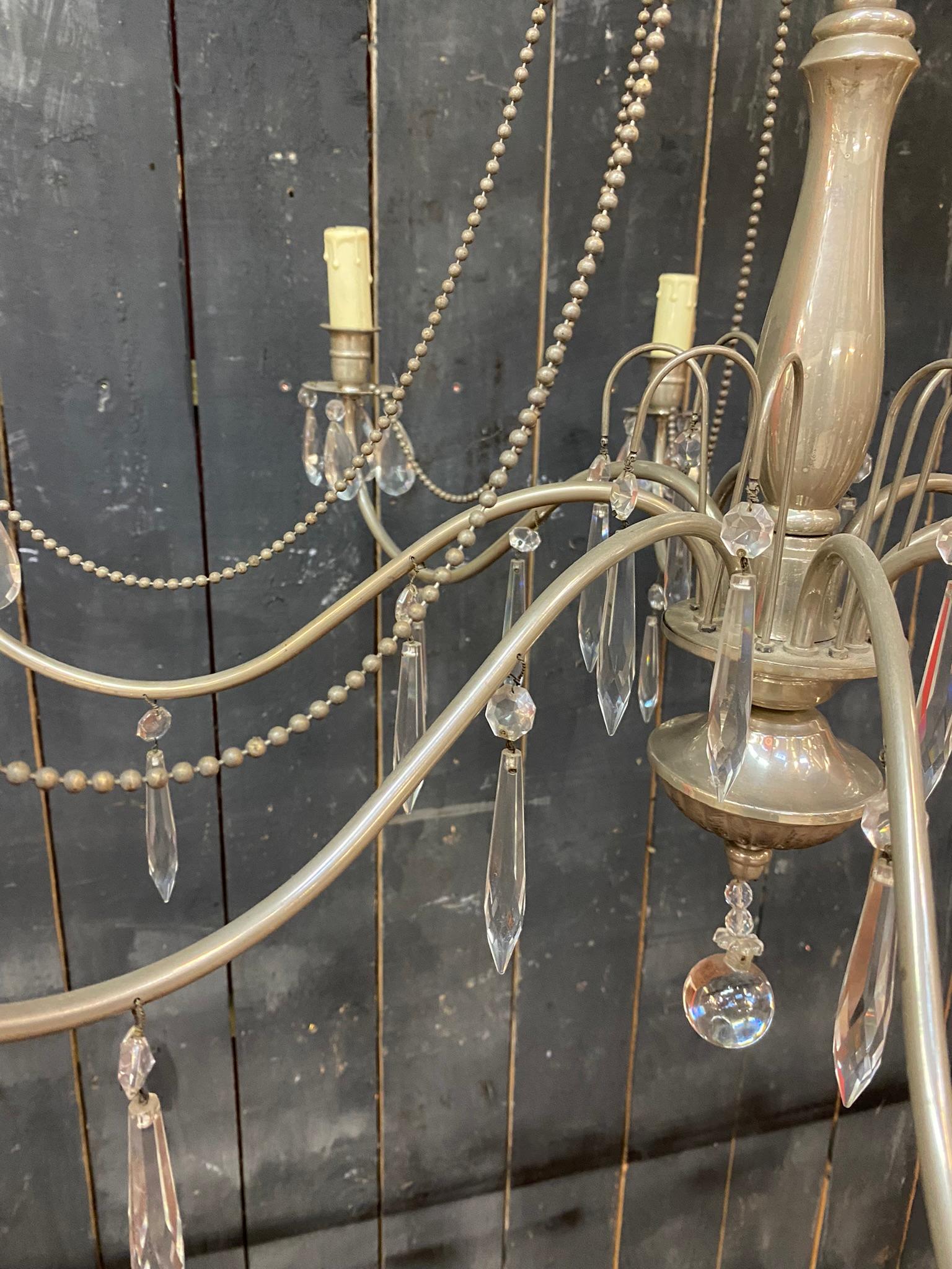 Lustre en métal argenté de 1950 dans le style de la Maison Jansen. en bon état en vente 2