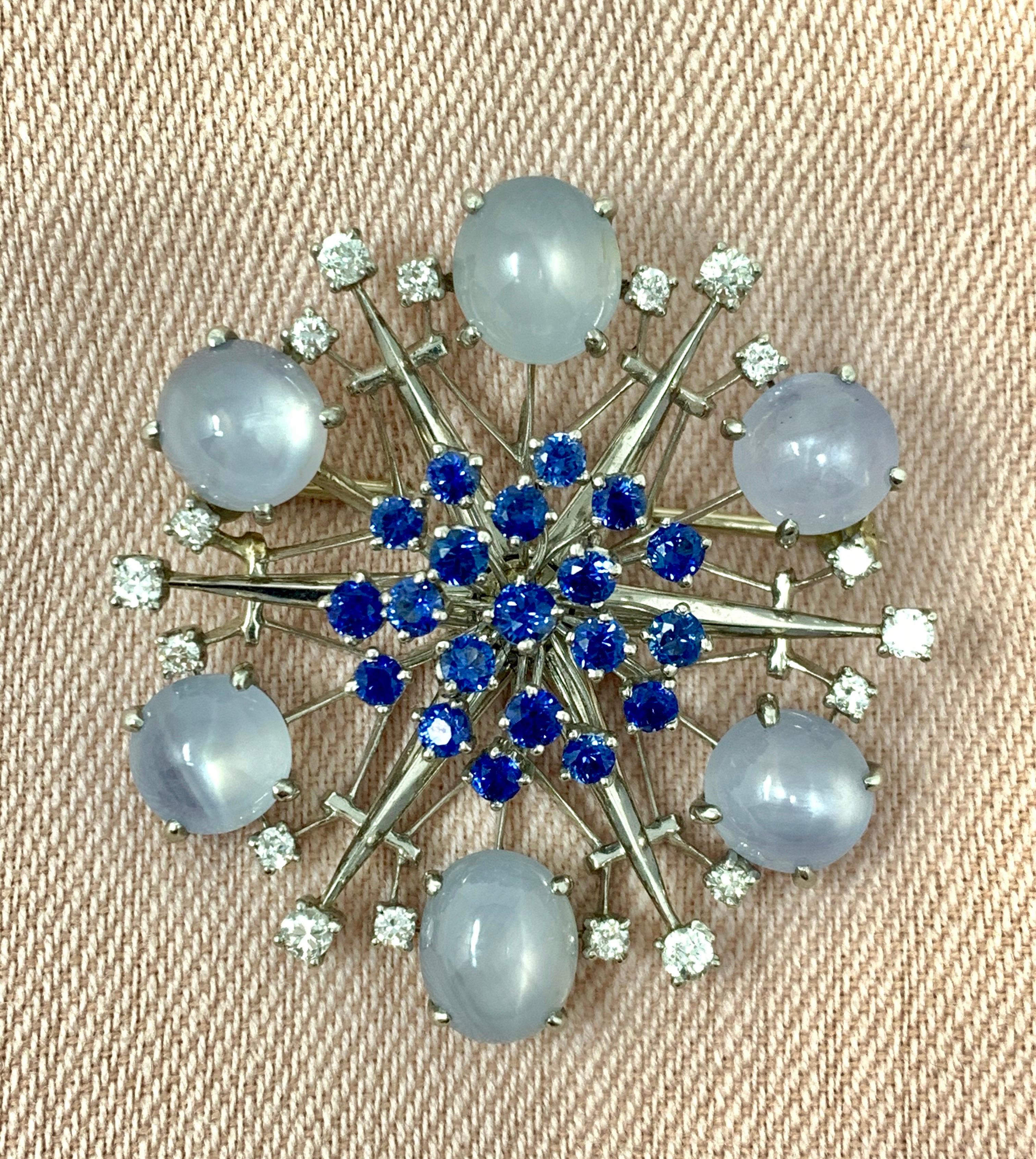 1950 Star Sapphire, Blue Sapphire and Diamond Broach in Platinum In Excellent Condition For Sale In New York, NY