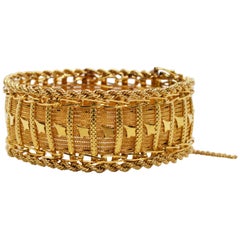 14 Karat Yellow Gold Rope Chain Mesh Bracelet with Charm Tassel