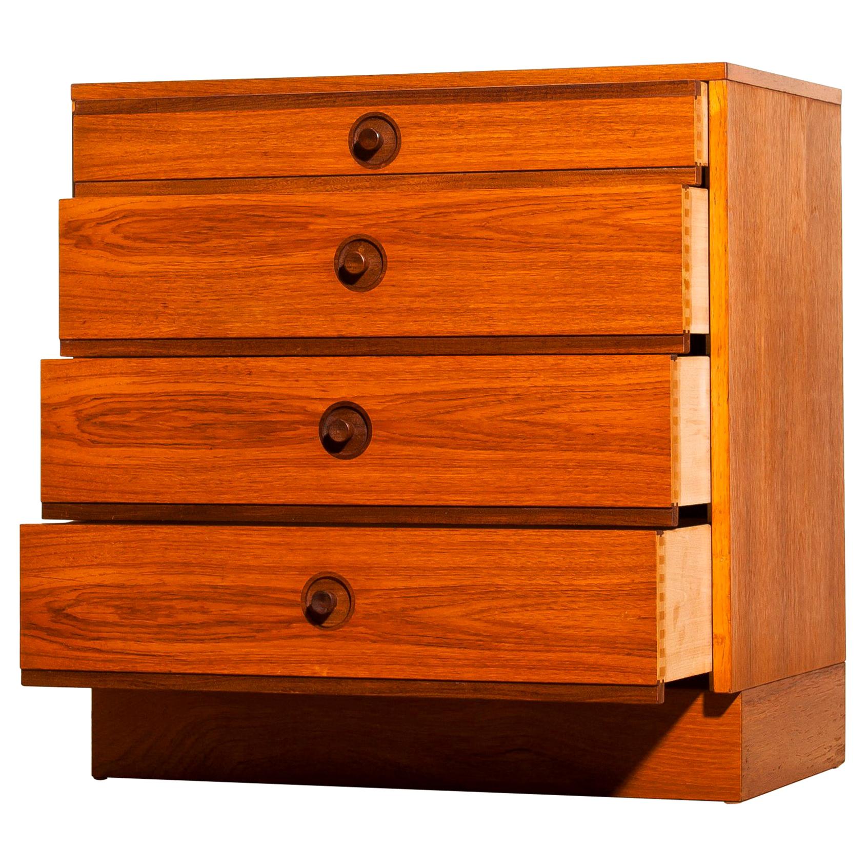 Very nice chest of drawers by Børge Mogensen for Karl Andersson & Söner, Denmark.
This cabinet is made of teak and has four drawers.
It is in beautiful condition.
Period 1950s.
Dimensions: H 68 cm x W 66 cm x D 40 cm.