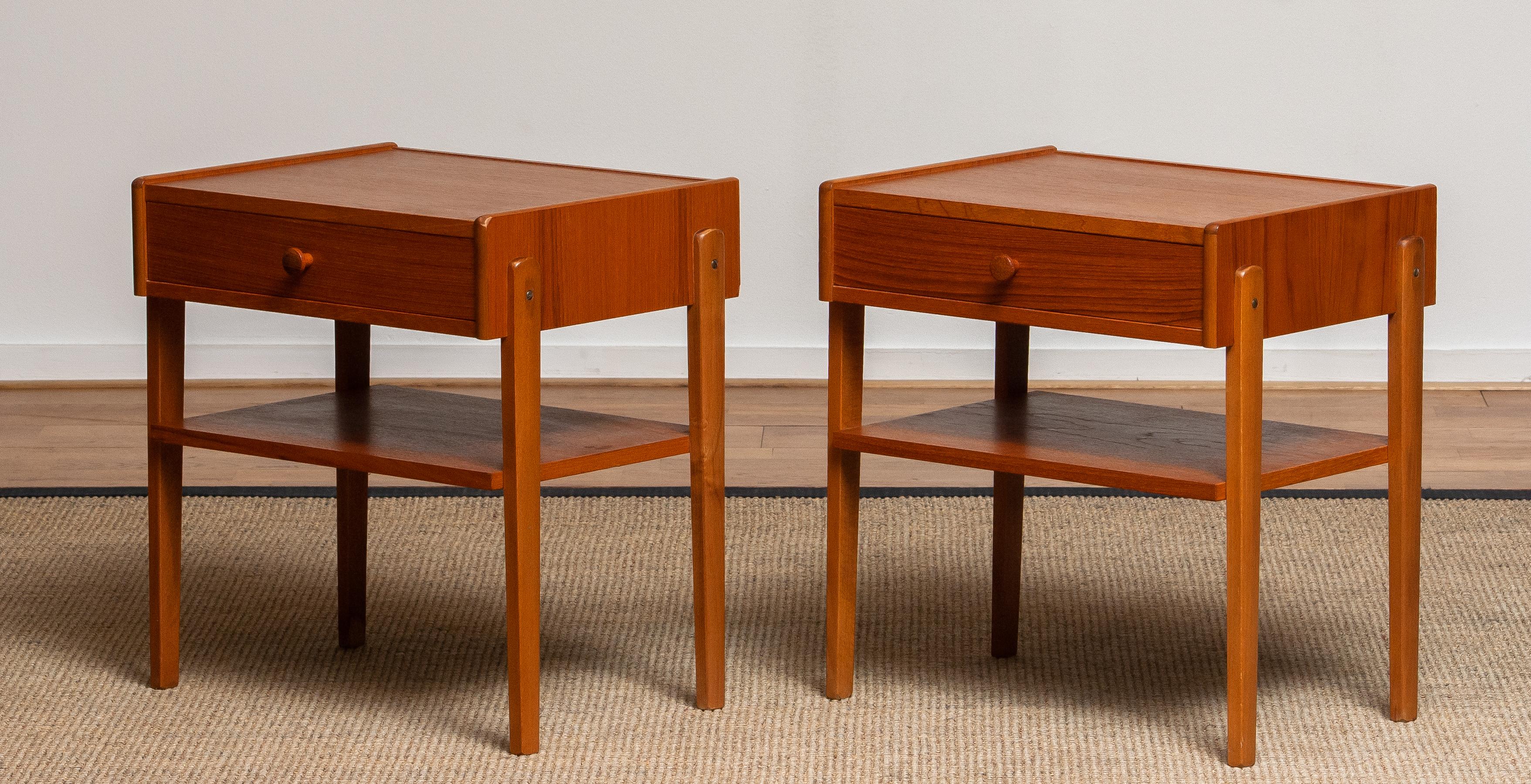 Scandinavian Modern 1950 Teak Nightstands Bedside Tables by Carlström & Co Mobelfabrik Sweden, 1 For Sale