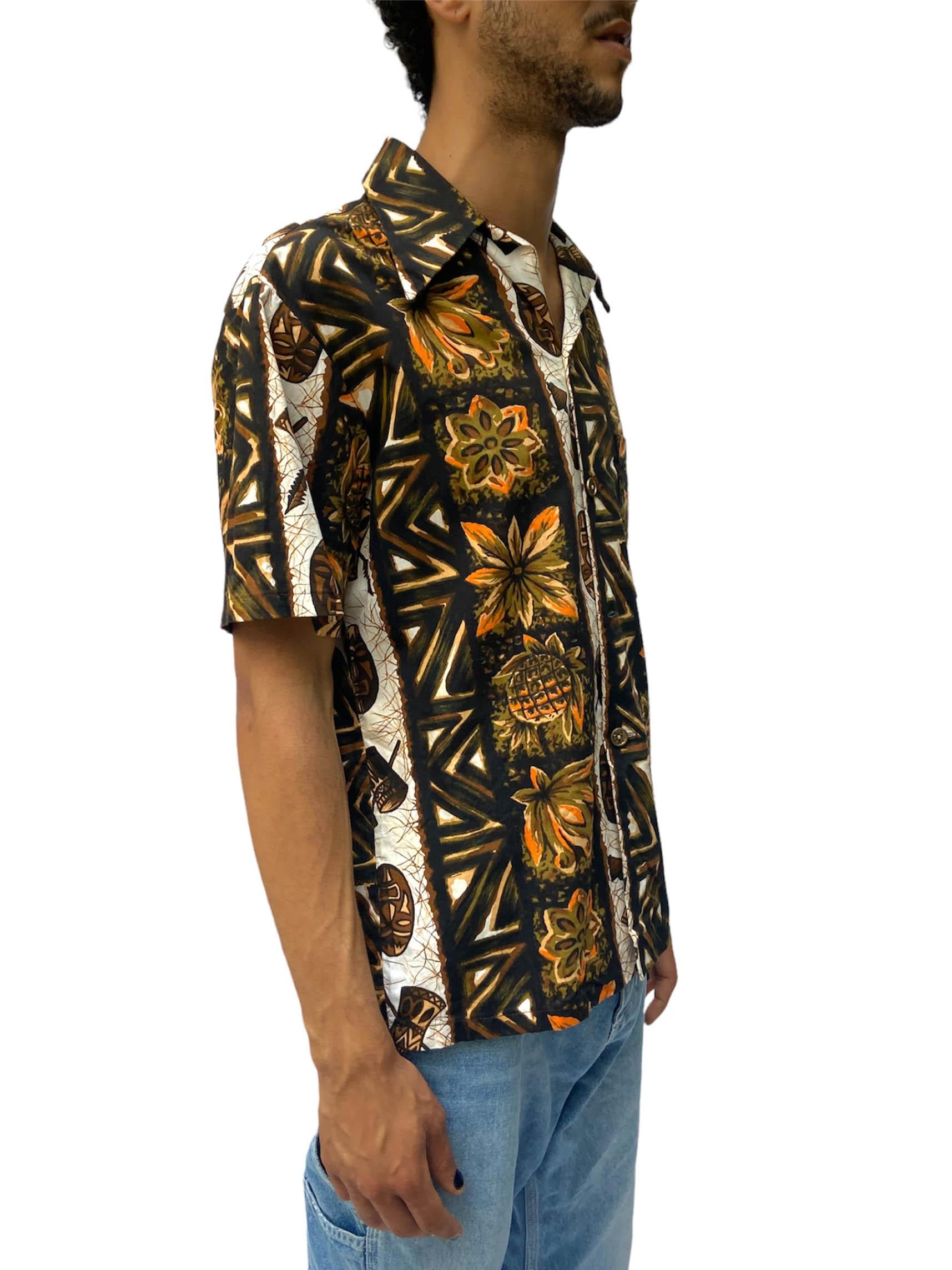1950 Ui-Maikai Braun Tiki Tropische Baumwolle Hawaiianisch 1950  Hemd Herren im Angebot