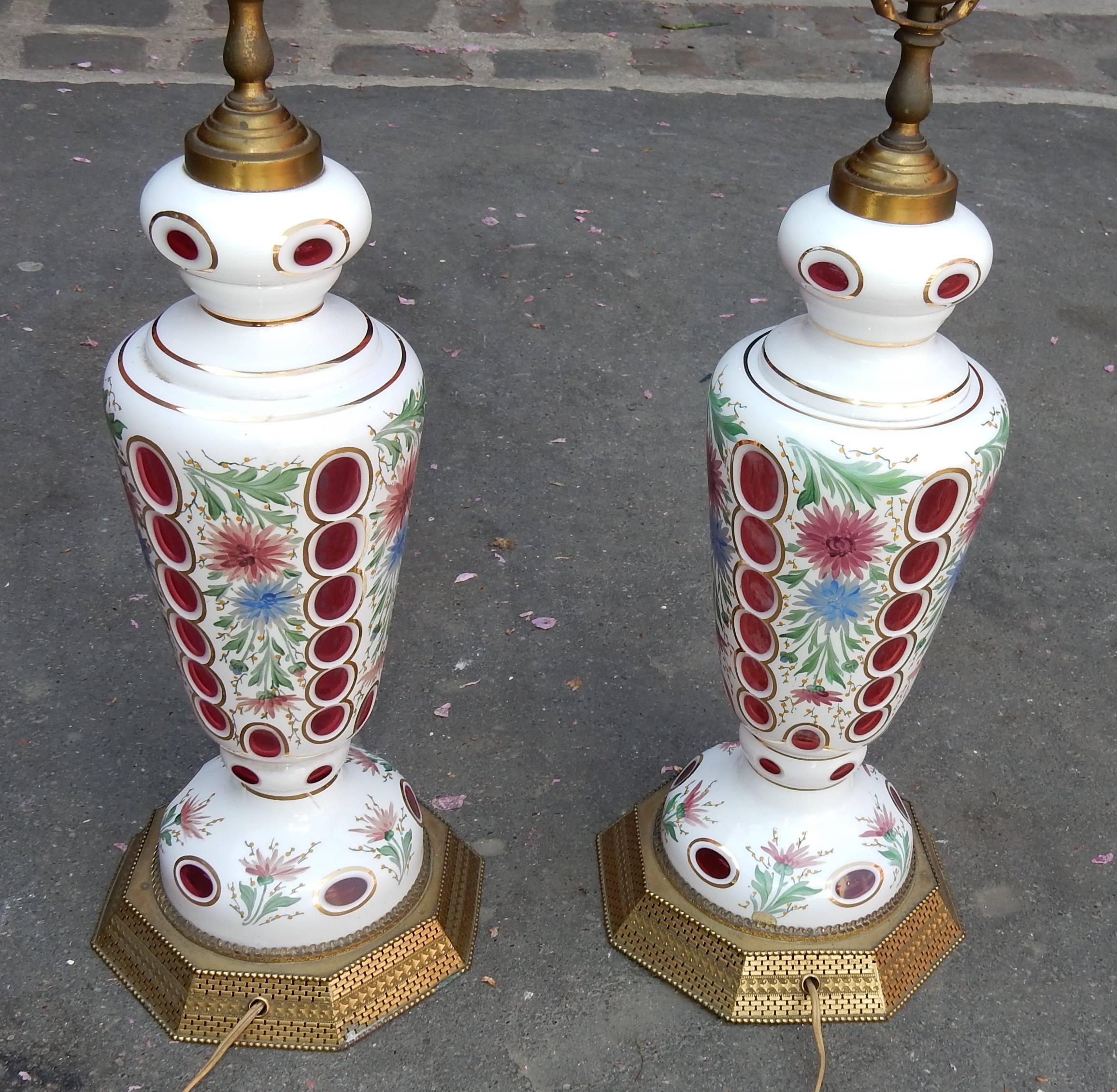 Pair of Baccarat Overlay Lamps, 1950-1960 In Good Condition In Paris, FR