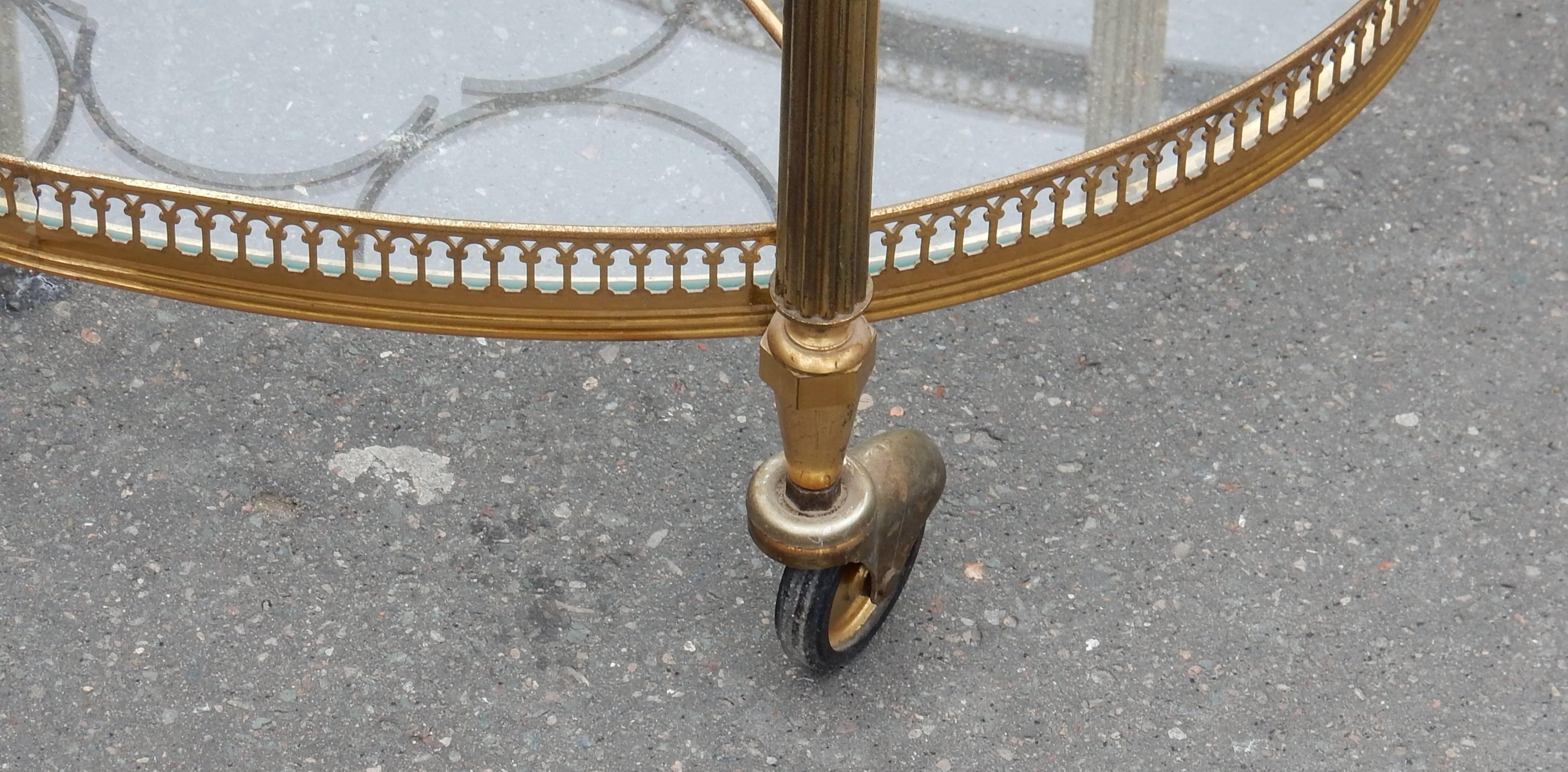 Gilt 1950-1970 Pair of Rolling Bar in Brass in the Style of Maison Baguès