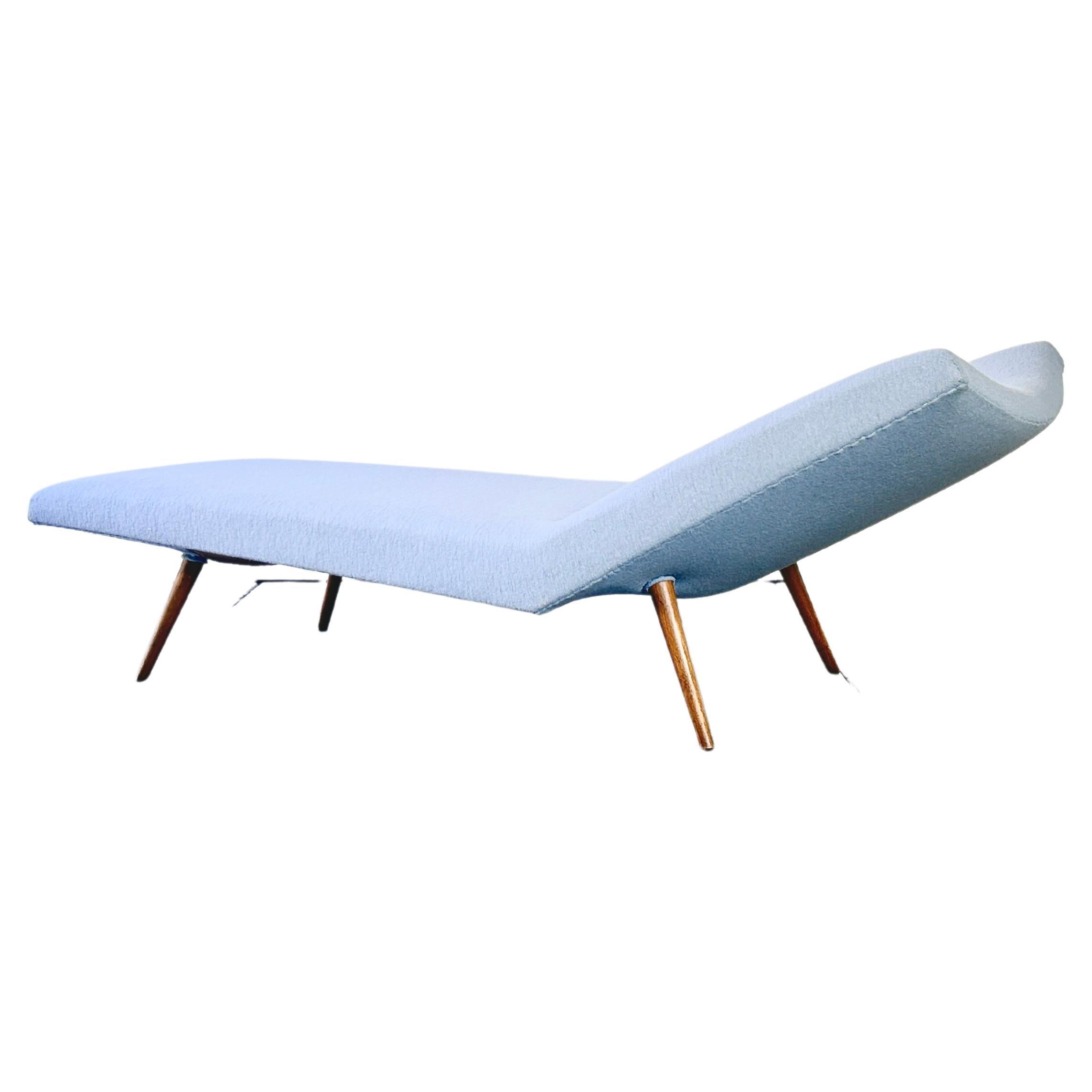 1950ies daybed designed by Theo Ruth for Artifort For Sale