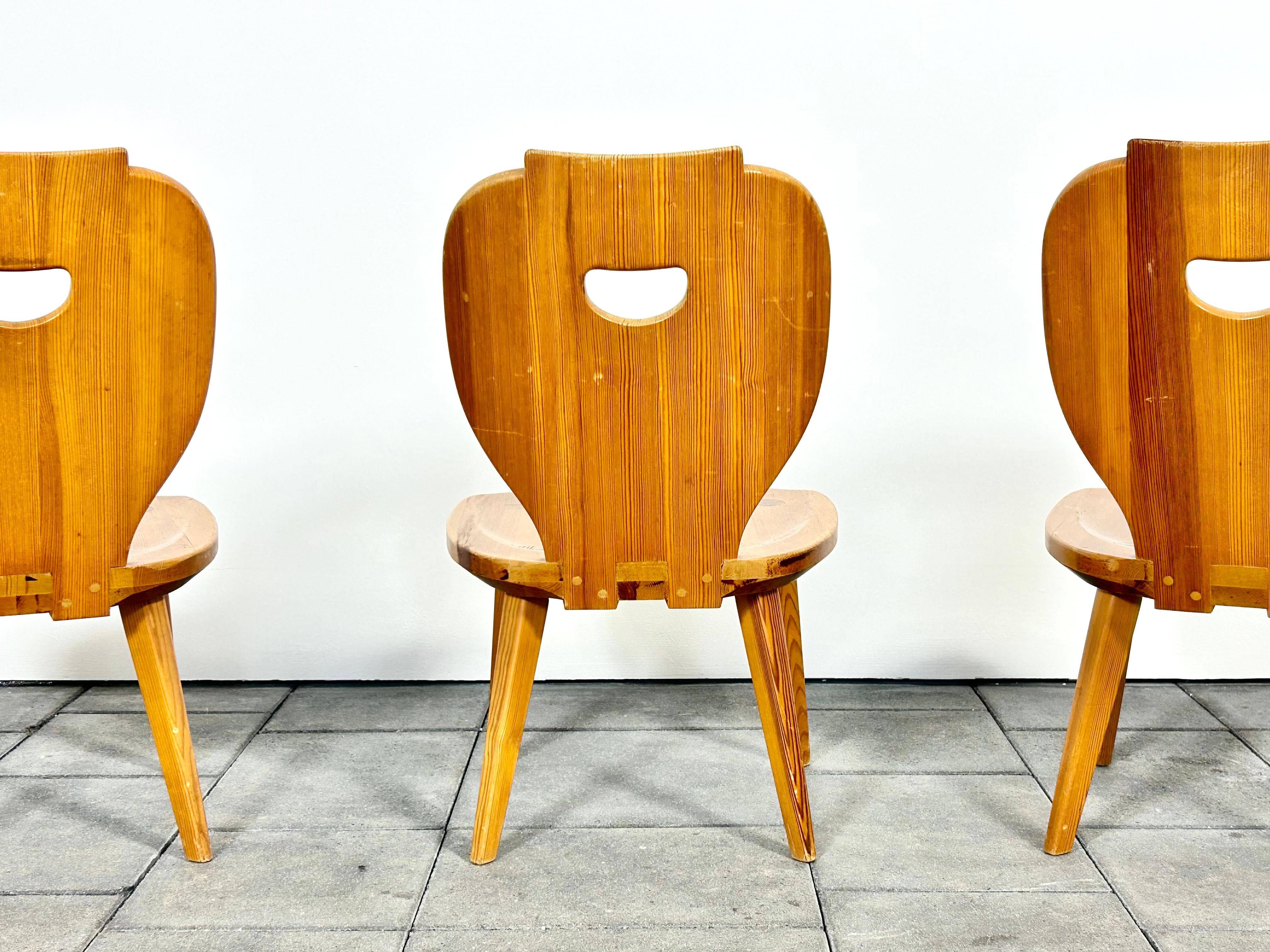 1950ies Solid Pine Chairs Designed by Carl Malmsten for Svensk Fur In Good Condition For Sale In Offenburg, Baden Wurthemberg