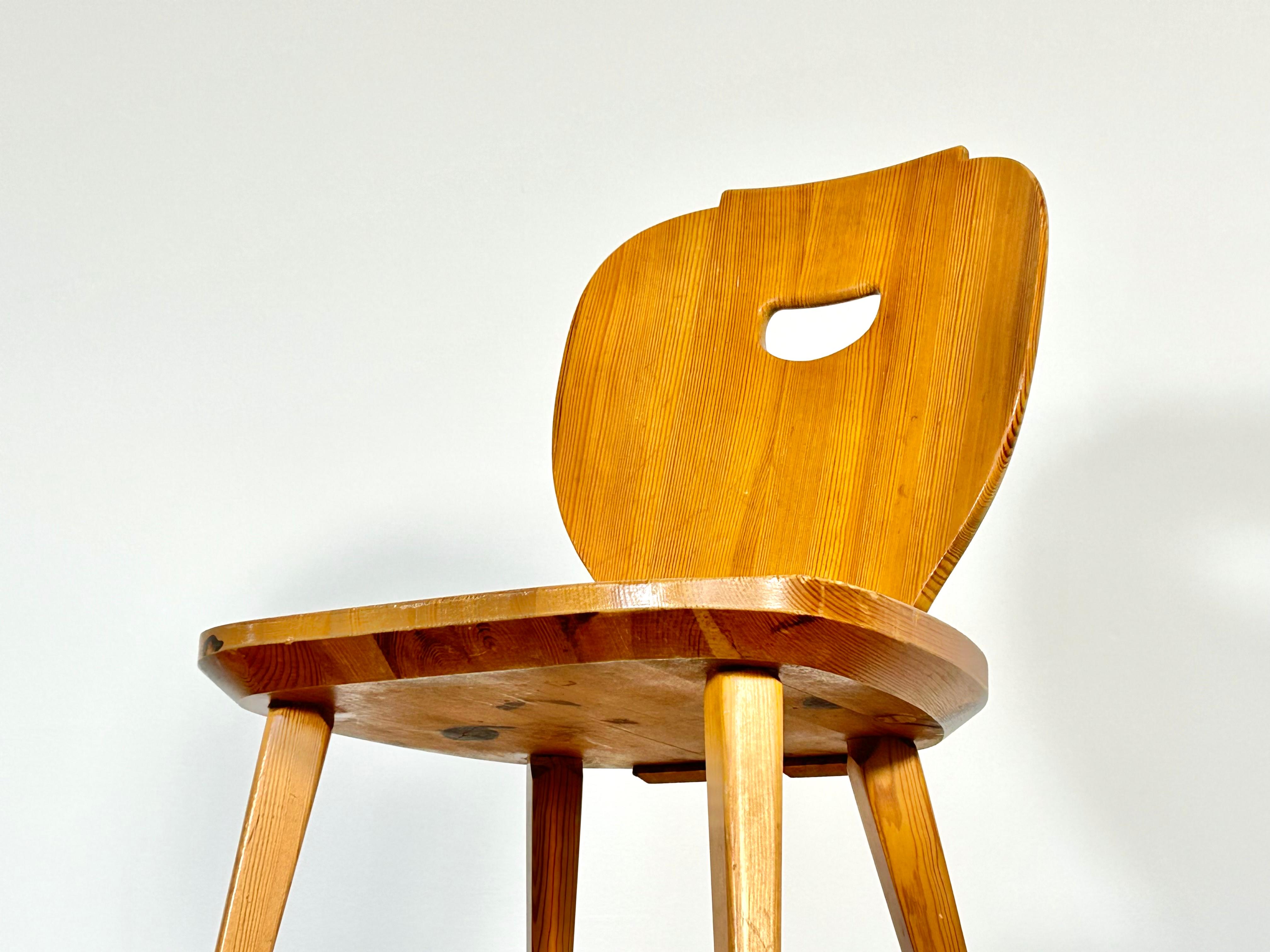 1950ies Solid Pine Chairs Designed by Carl Malmsten for Svensk Fur For Sale 1