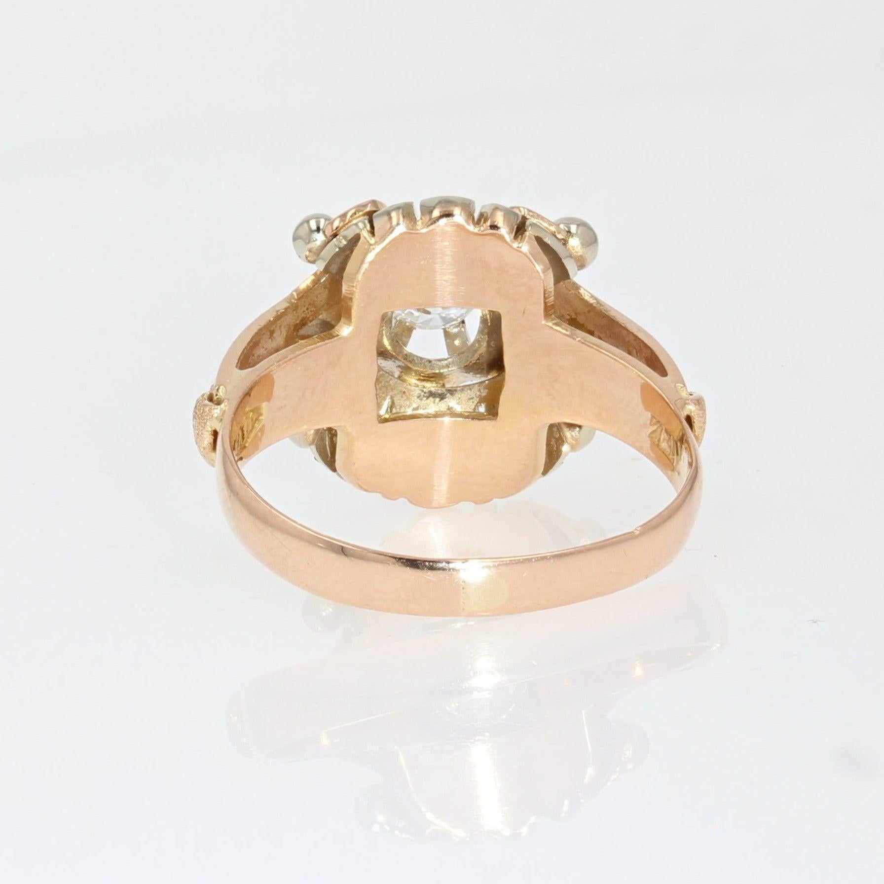 1950s 0, 30 Diamond 18 Karat White and Rose Gold Retro Ring For Sale 5