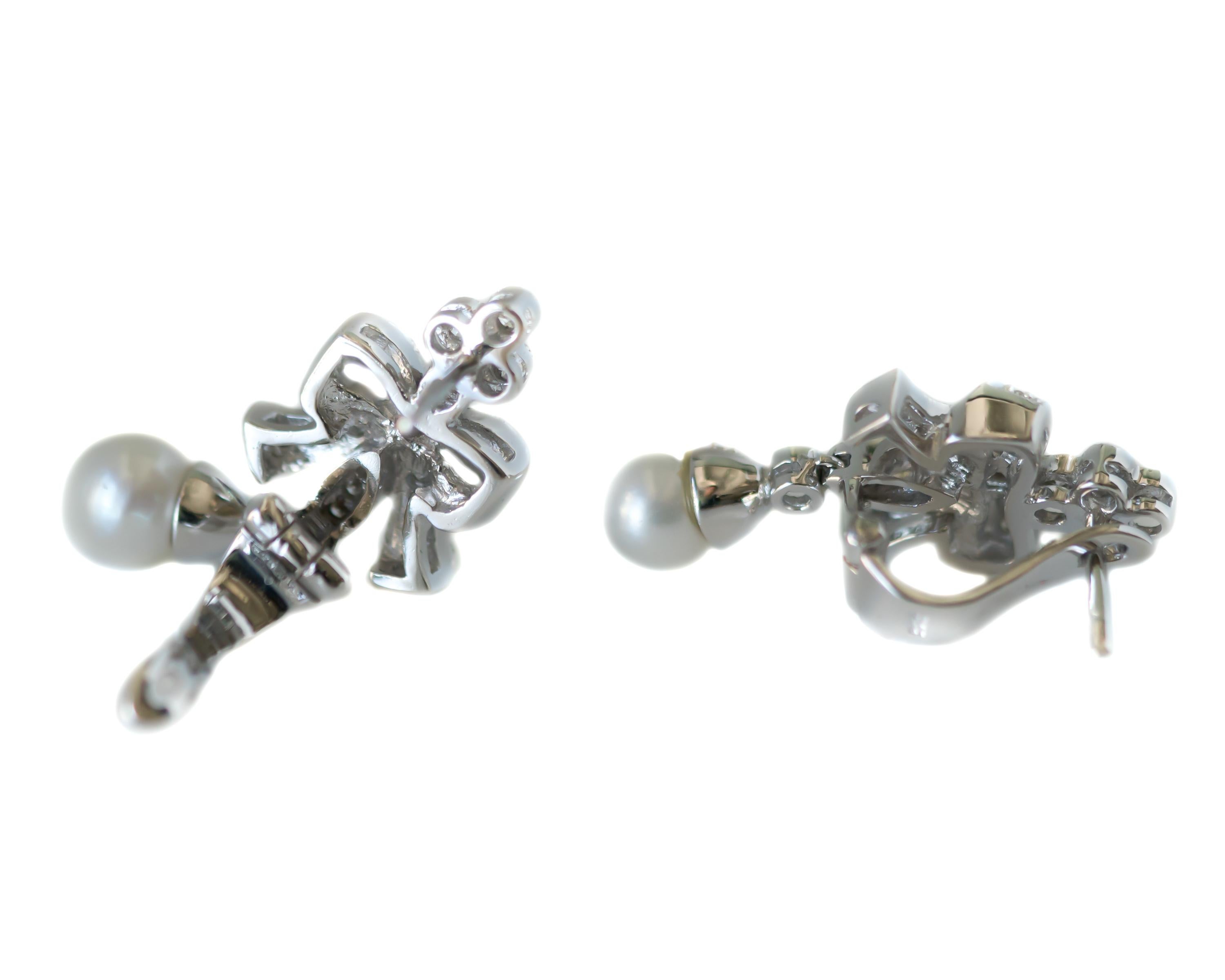 1950er Jahre 0,80 Karat Diamant, Perle und 14 Karat Gold Kronleuchter-Ohrringe im Zustand „Gut“ im Angebot in Atlanta, GA