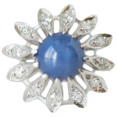 Bague à fleurs en or blanc 14 carats avec saphir bleu étoilé de 1 carat, diamants et diamants, années 1950