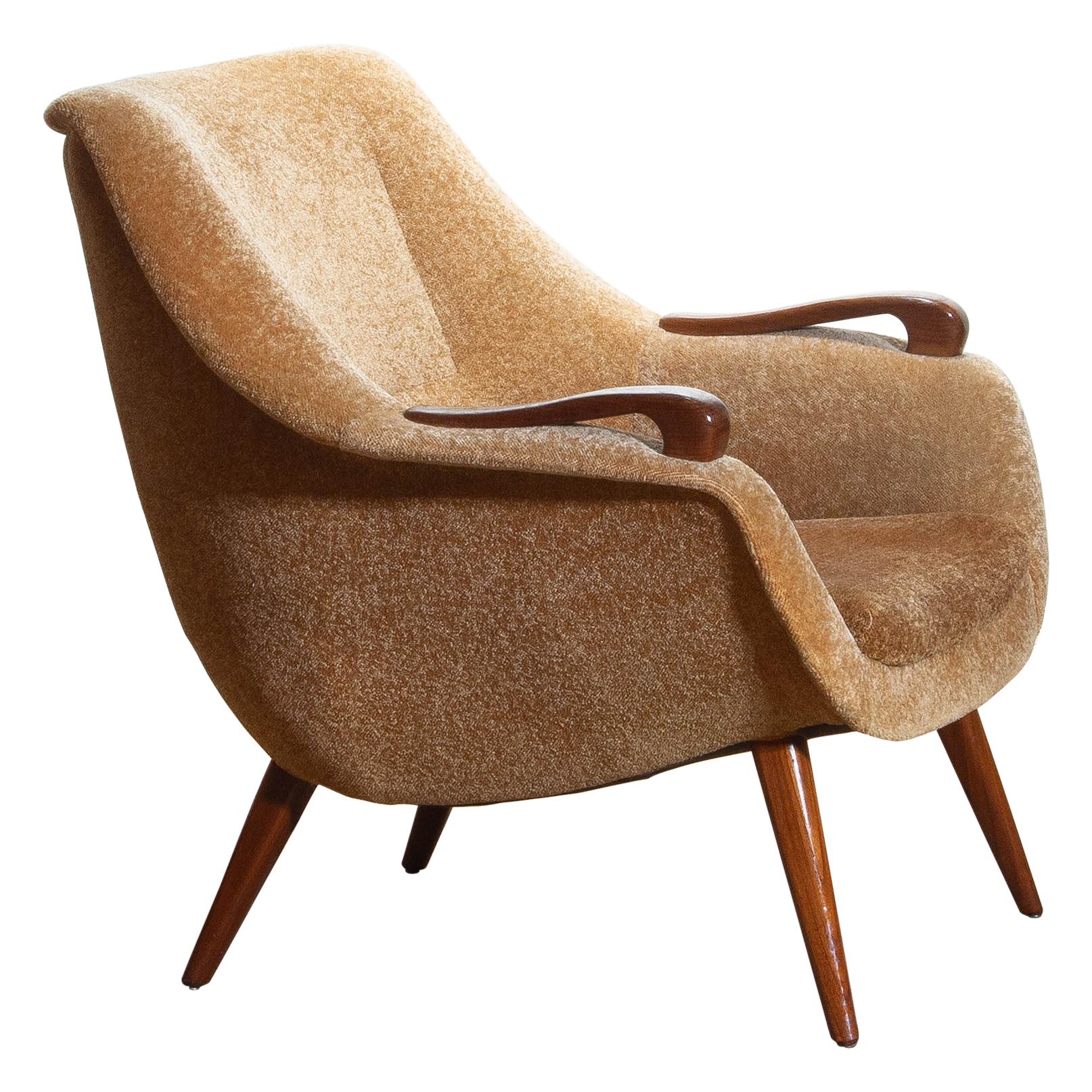Mid-Century Modern 1950s, 1 Scandinavian Lounge Club Chair in Camel Chenille and Teak, Denmark