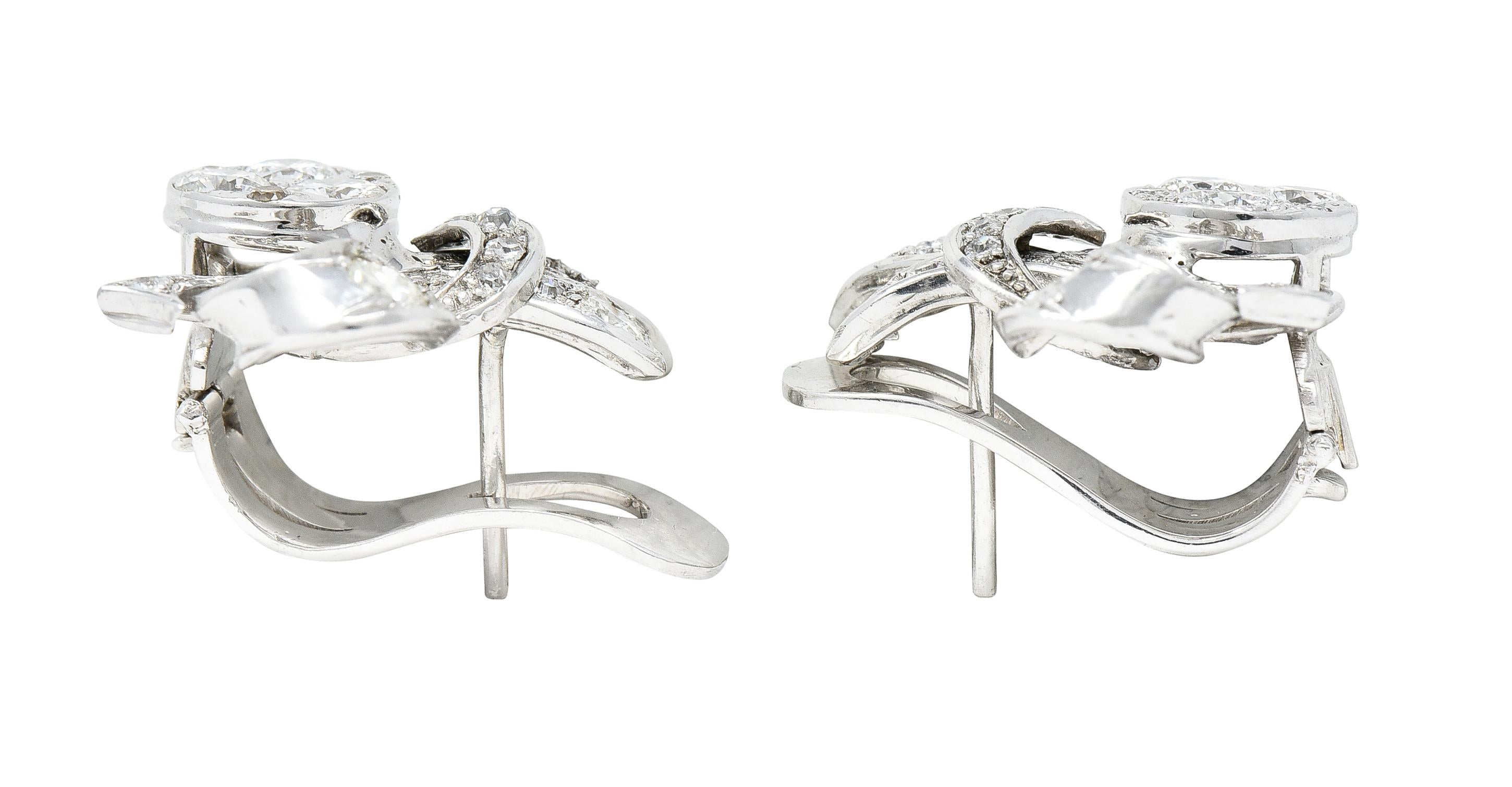 Women's or Men's 1950s 1.35 Carats Diamond Platinum Ribbon Vintage Earrings