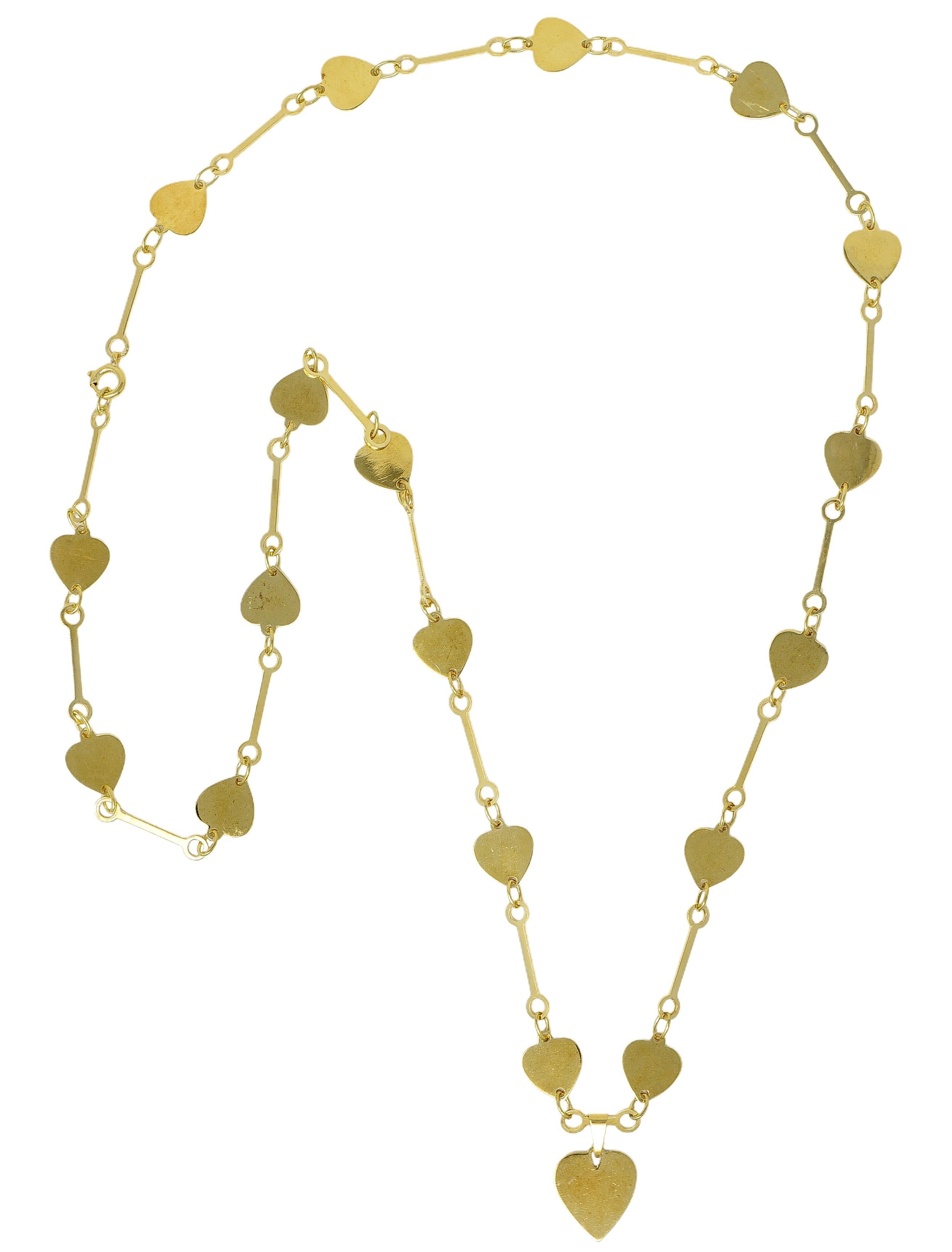 1950's 14 Karat Yellow Gold Vintage Fancy Heart Link Chain Necklace In Excellent Condition For Sale In Philadelphia, PA