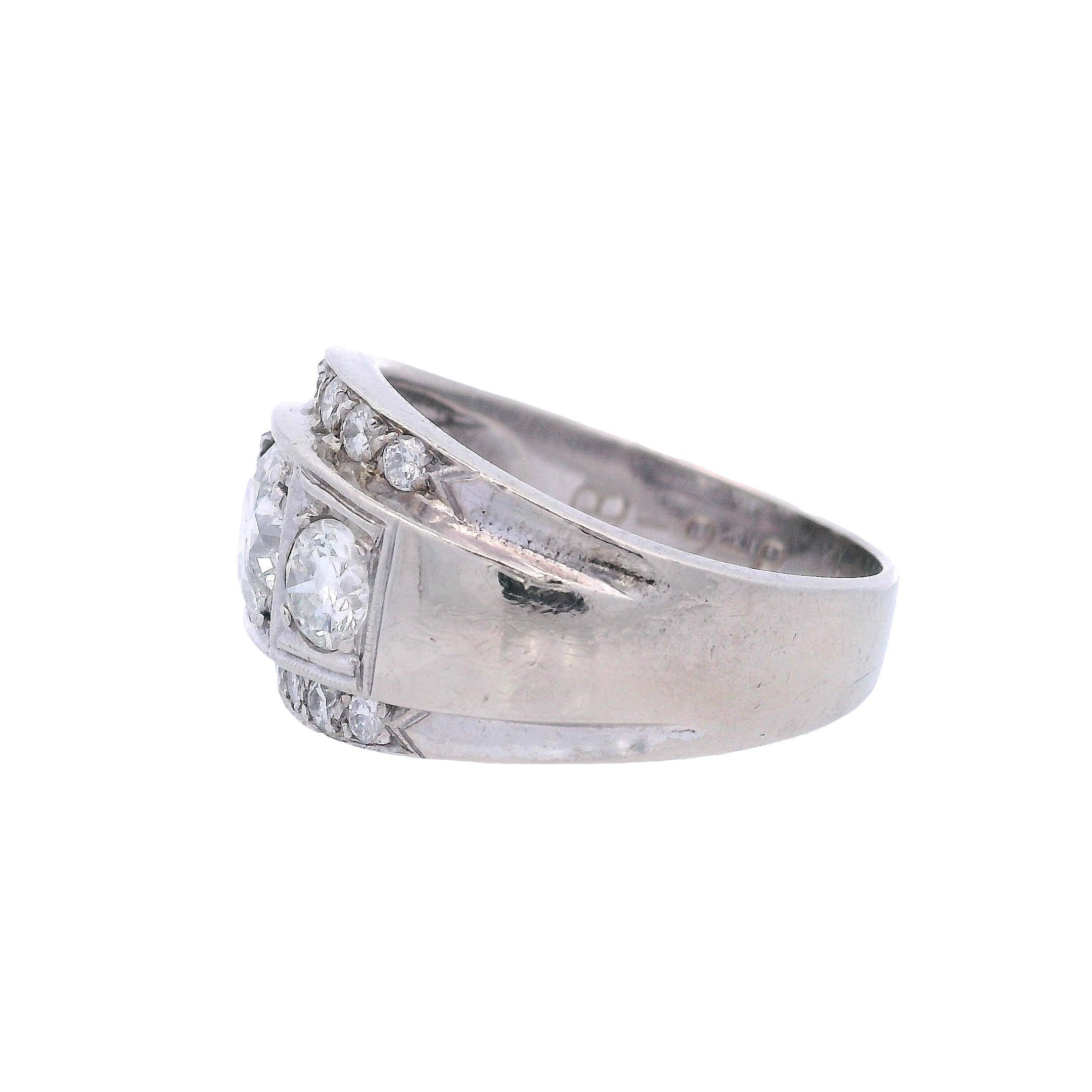 1950’s 14K White Gold Diamond Ring In Good Condition For Sale In Aventura, FL