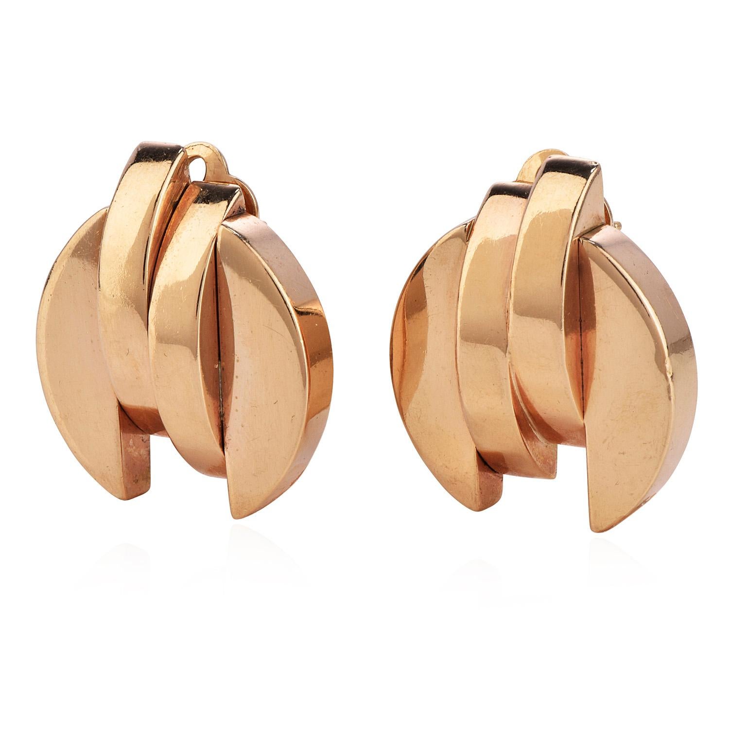 Old School Elegance.

These beautiful round clip-back vintage earrings offer a bright and classic large geometric round design of the era.

Exquisitely crafted in 14K Yellow Gold with a total approximate weight of 14.5 grams.

They measure