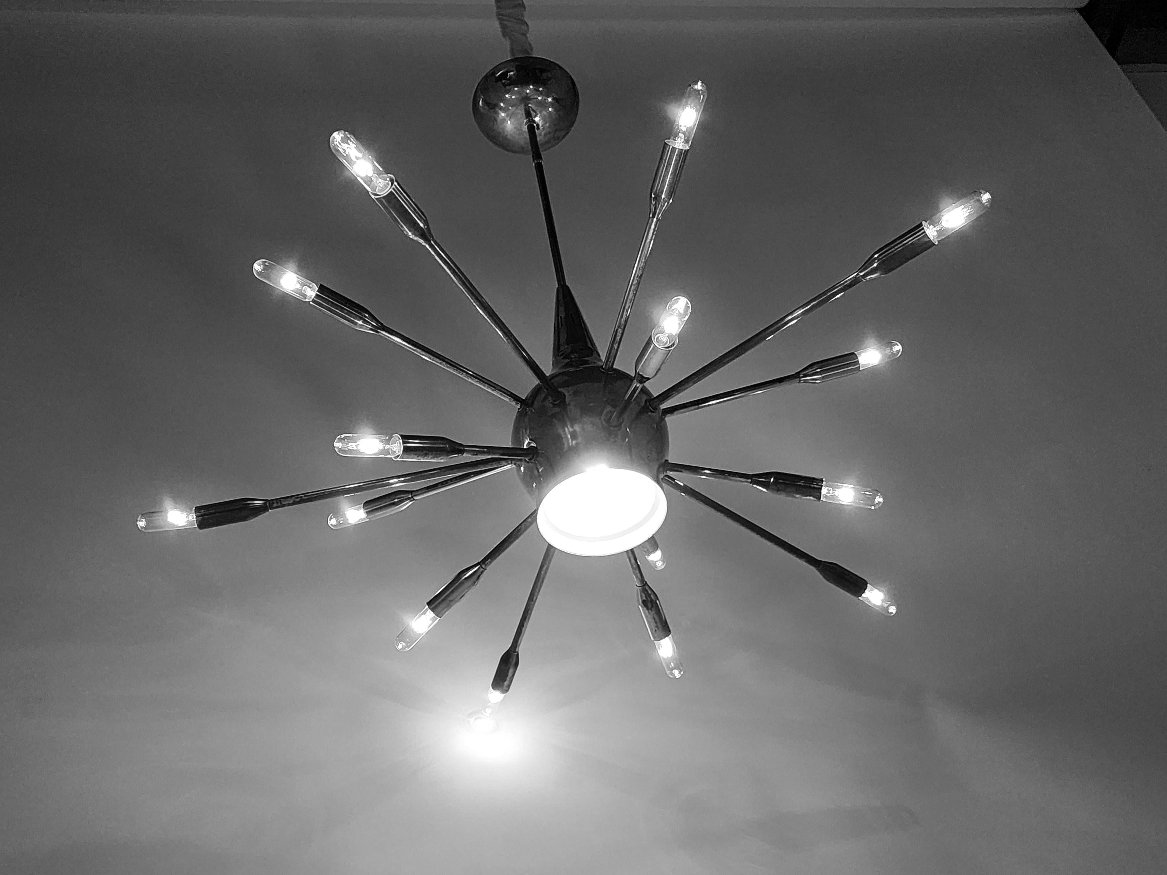 Lustre spoutnik à 15 bras de lumière avec Downs, Italie, années 1950  en vente 11