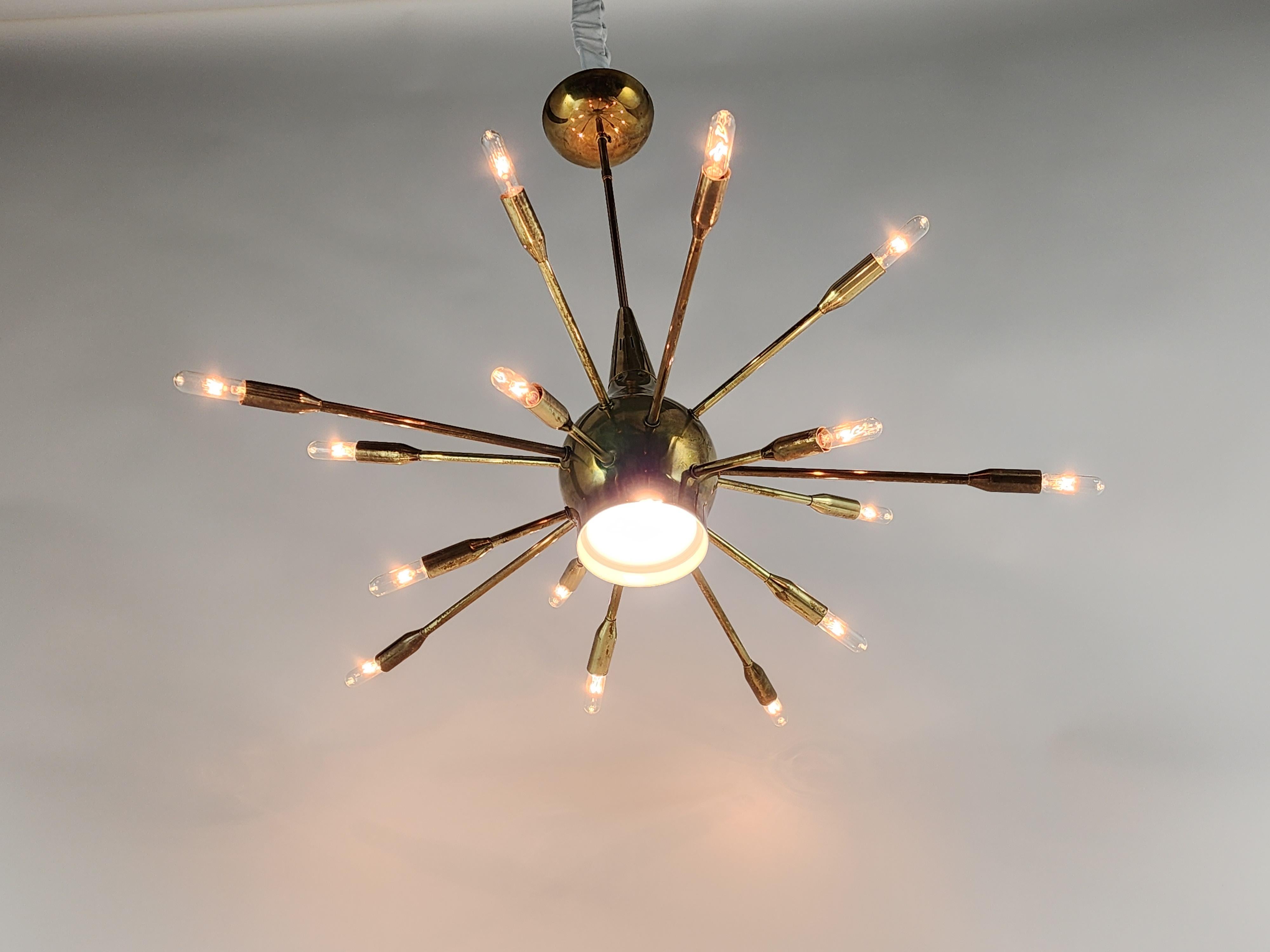 1950s 15 Arm Sputnik Chandelier with Down Light, Italy  For Sale 3