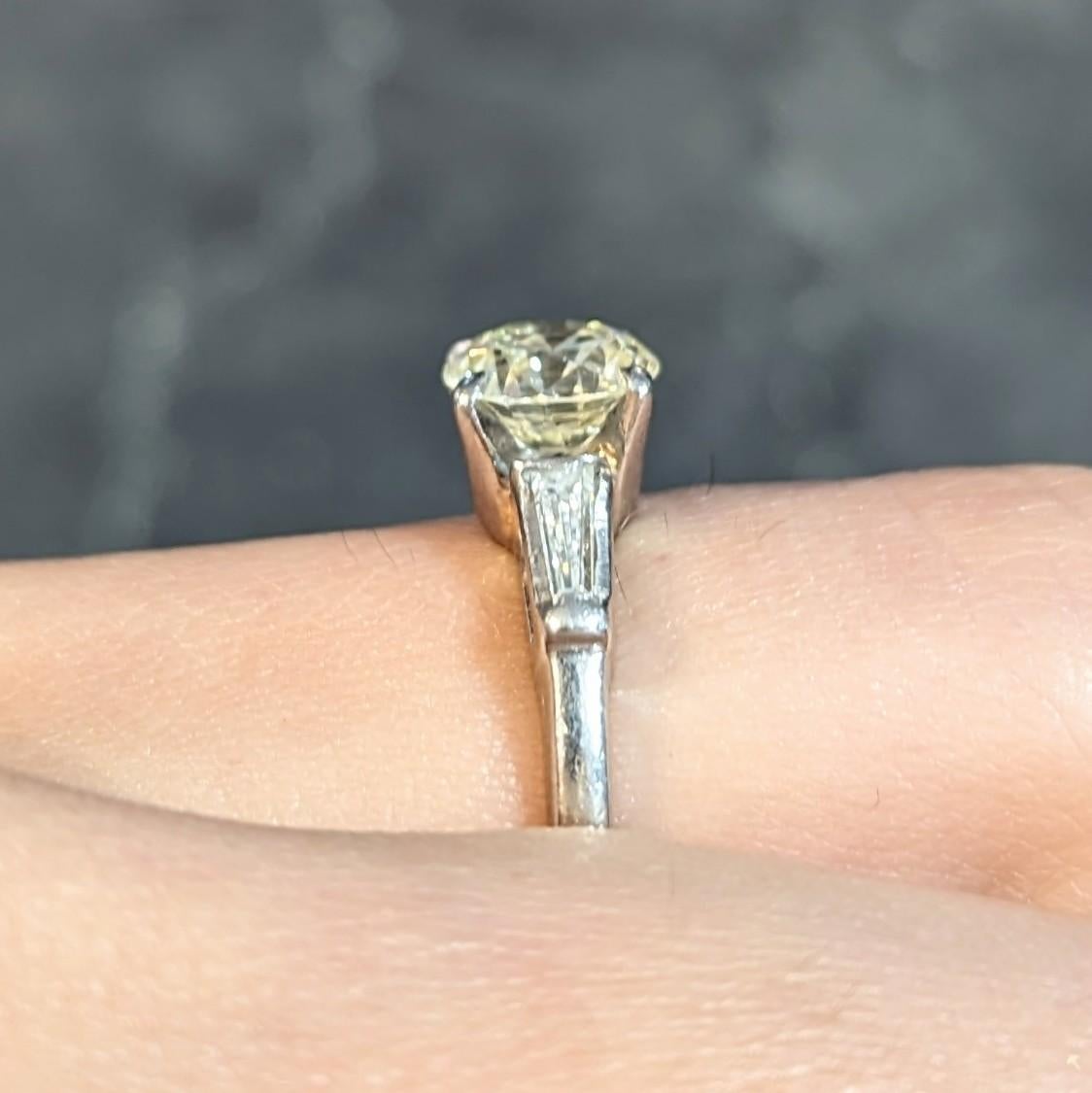 1950s 1.50 CTW Transitional Diamond Platinum Three Stone Vintage Engagement Ring For Sale 8
