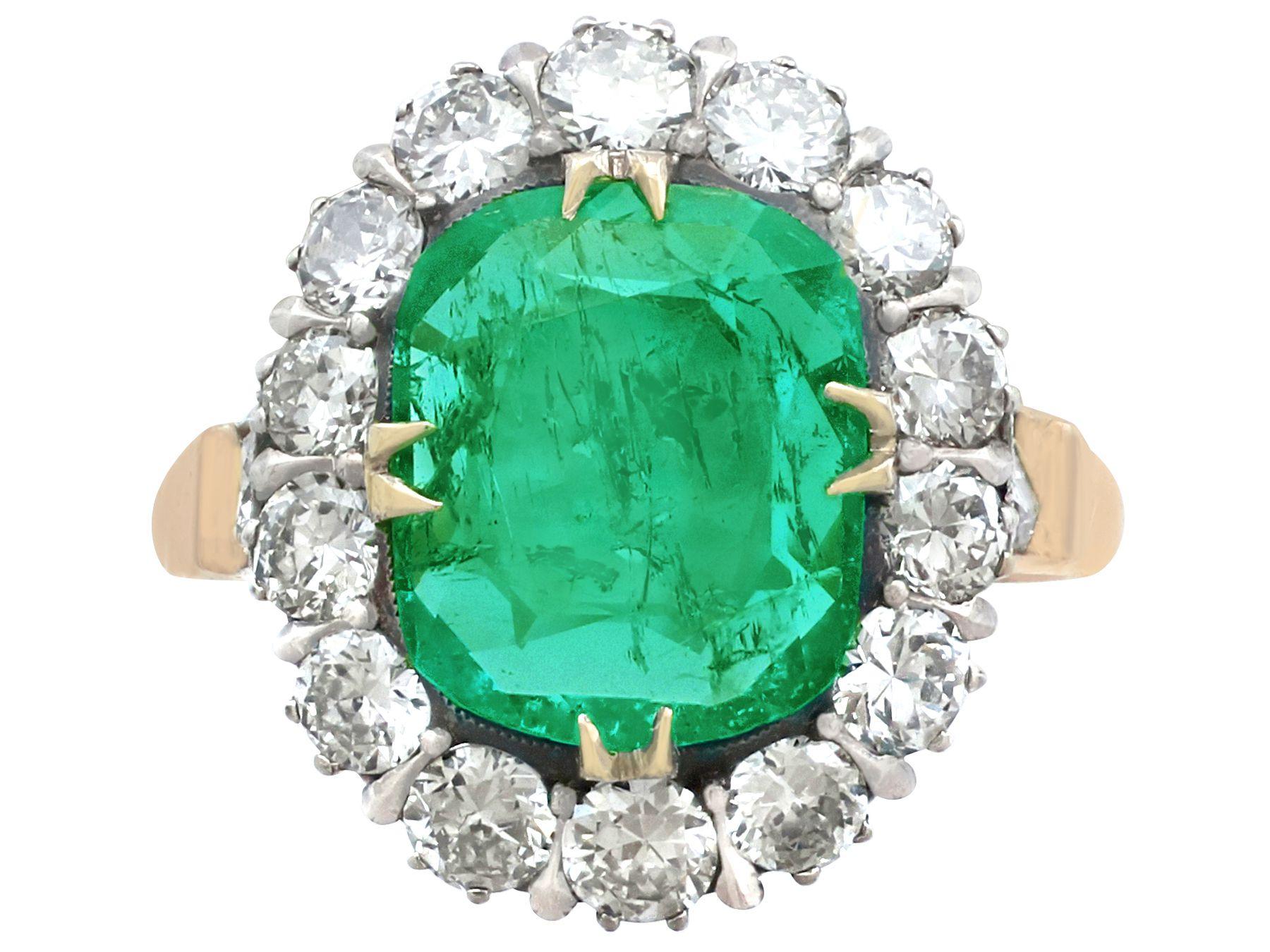 1950s 1.74 Carat Oval Cut Emerald and Diamond Yellow Gold Cluster Ring 2
