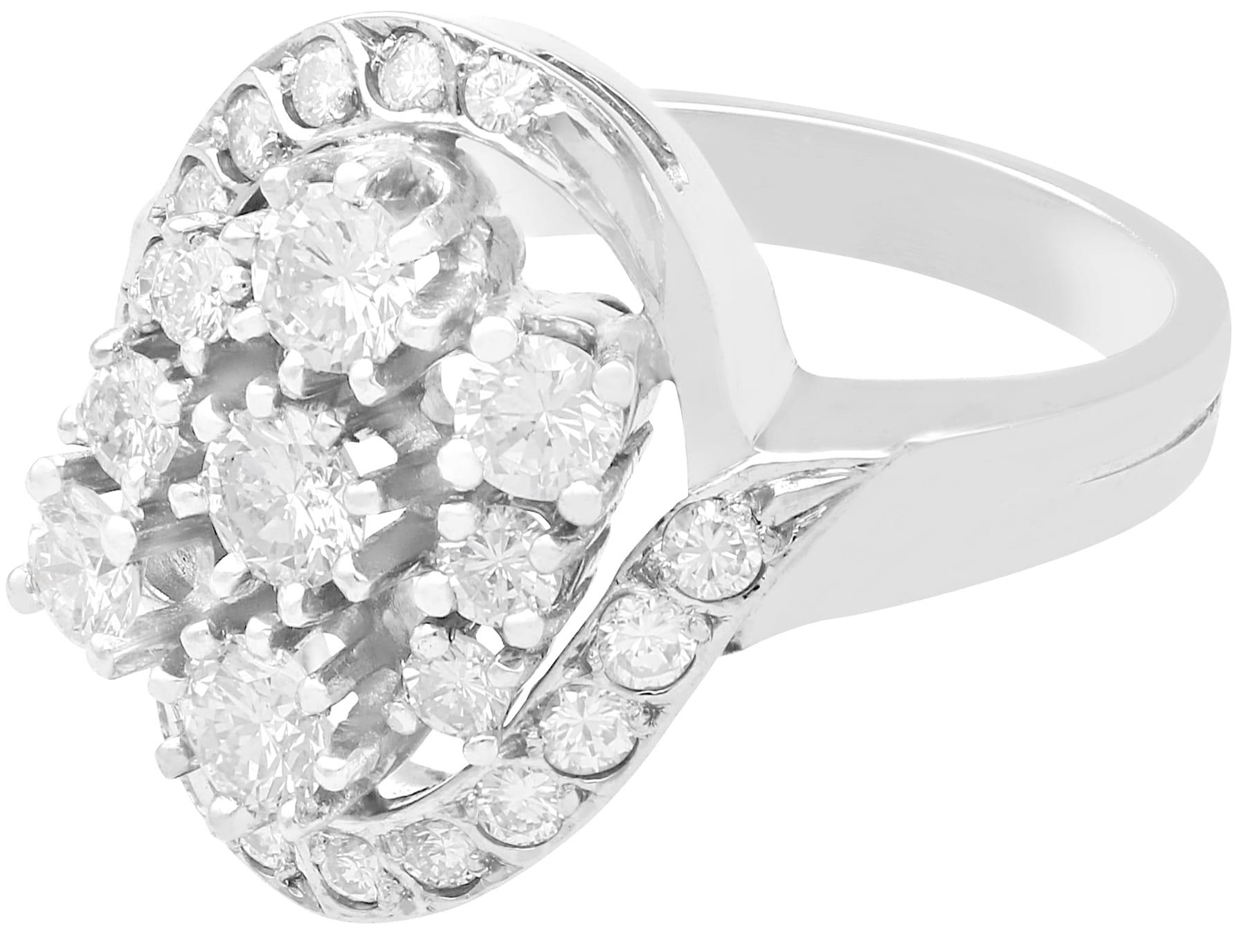 Round Cut 1950s 1.76 Carat Diamond and White Gold Cocktail Ring For Sale