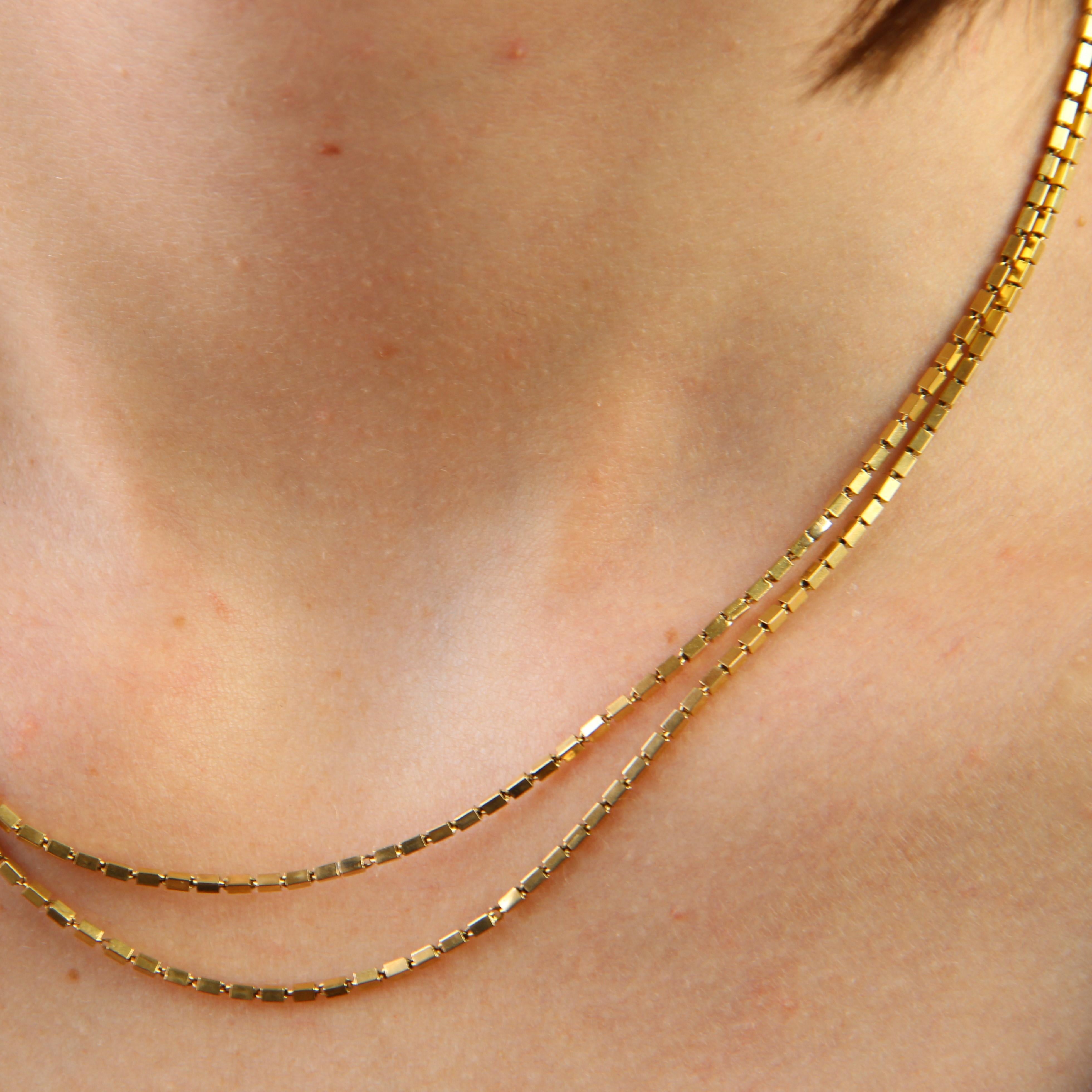 1950er Jahre 18 Karat Gelbgold Doppelreihige Rechteckige Maschen-Halskette im Angebot 4