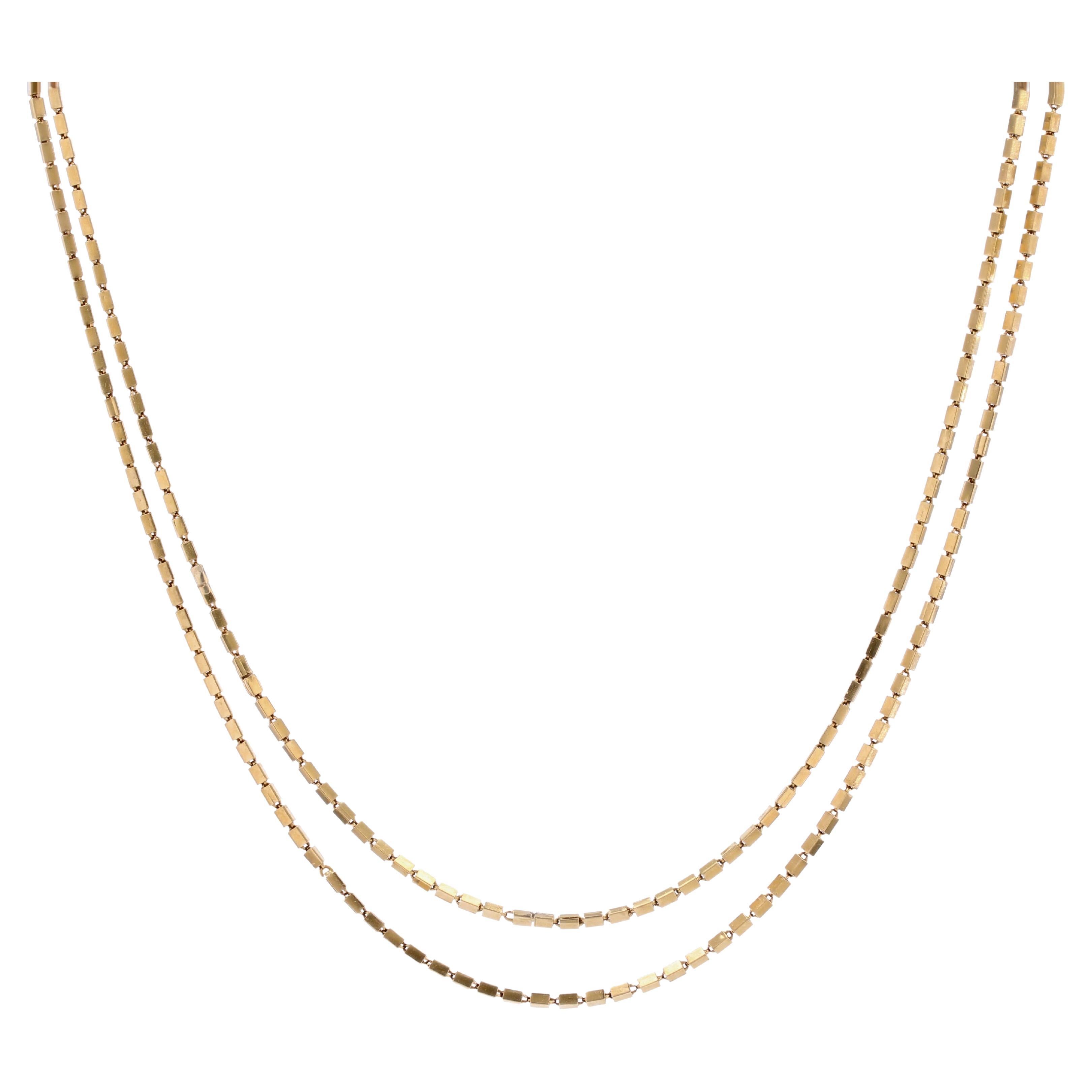 1950s 18 Karat Yellow Gold Double Row Rectangular Mesh Necklace For Sale