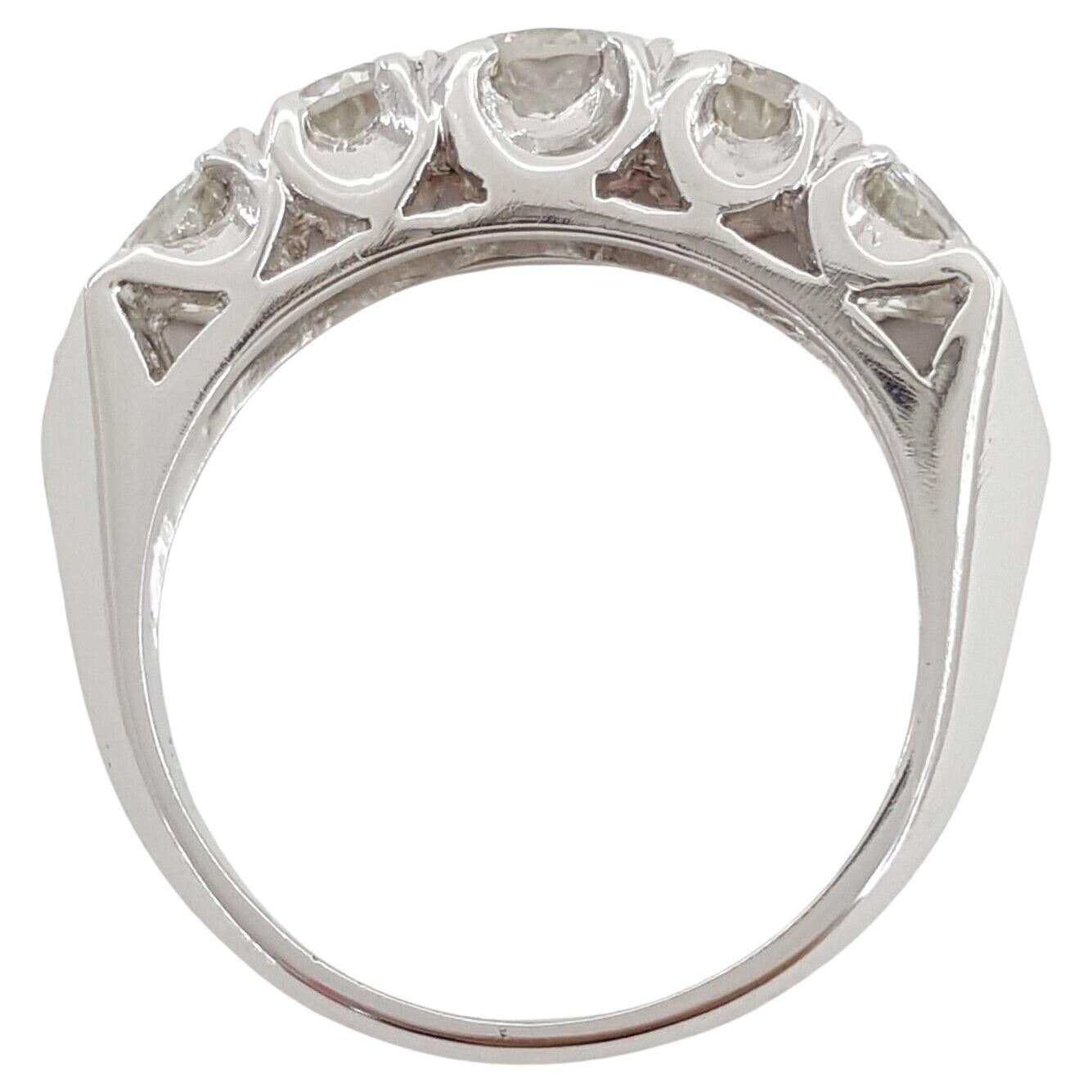 Contemporary 1950's 1.80 Carat Round Diamond Band Ring