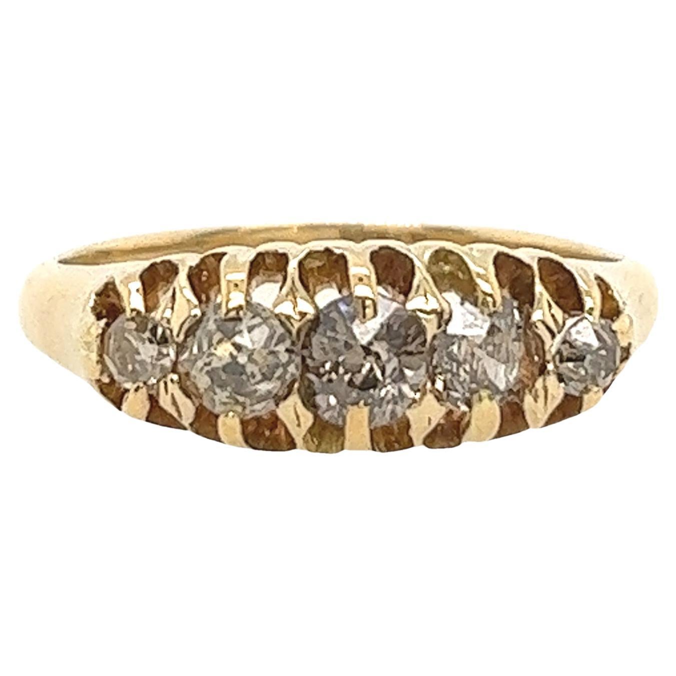 1950's 18ct Gelbgold Diamant 5 Stein Ring im Angebot