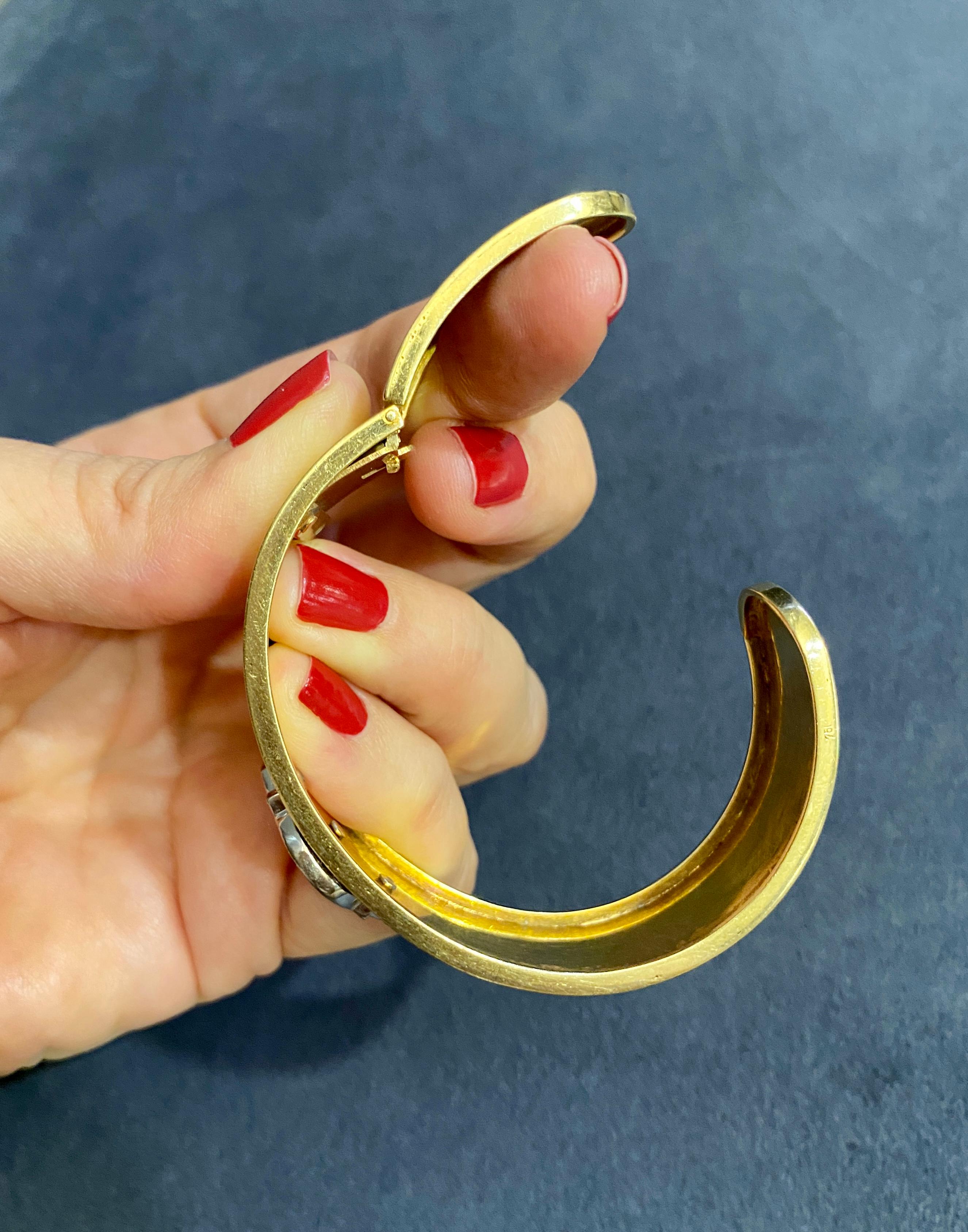 Manchette en or 18k des années 1950 avec diamants et saphir cabochon Bon état - En vente à London, GB