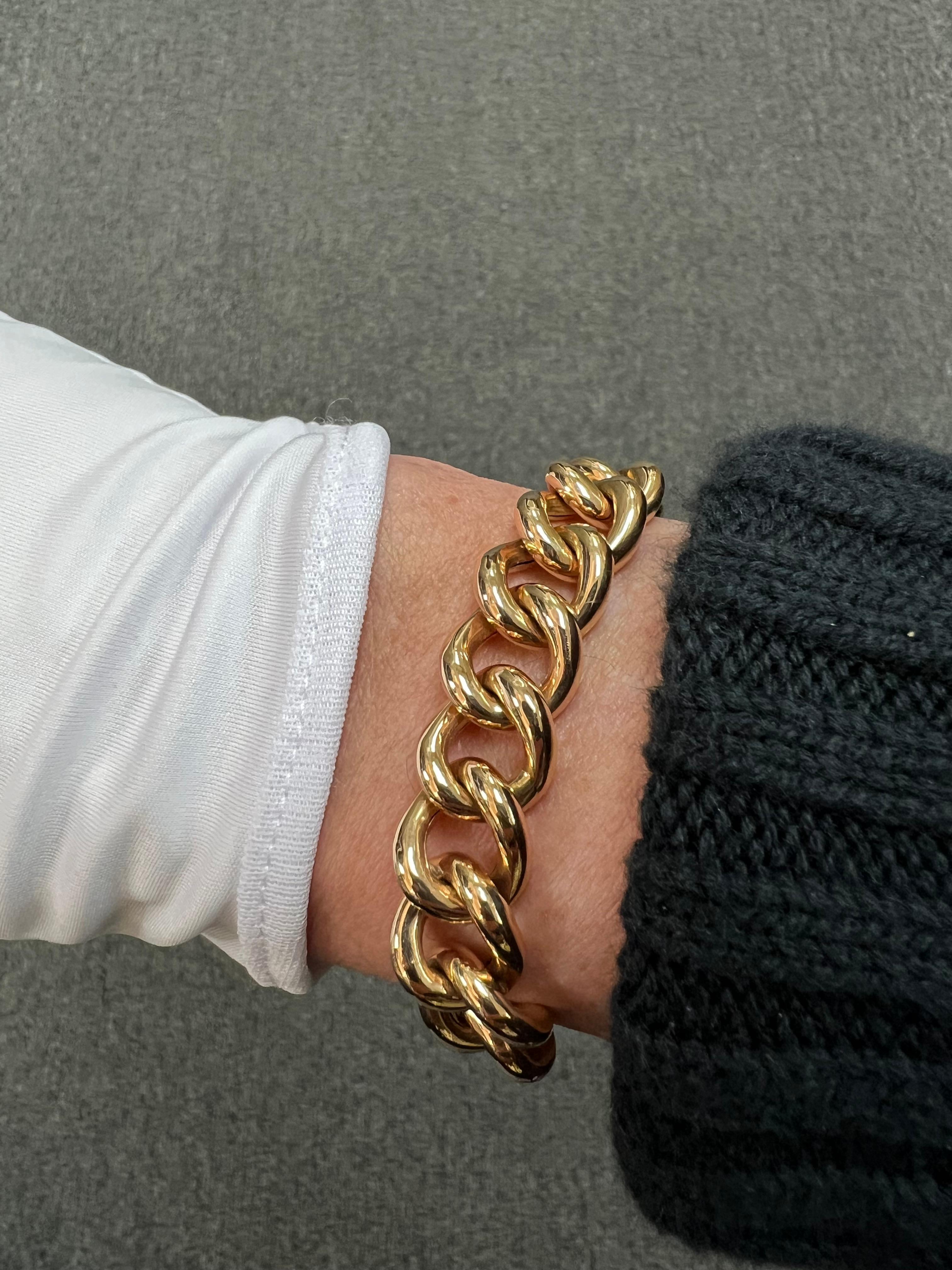 1950s Vintage 18k pinkish gold hollow curb link bracelet.

The Vintage 18k Pinkish Gold Hollow Curb Link Bracelet from the 1950s is a testimant of its time.  Measuring 8
