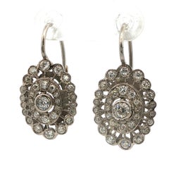Boucles d'oreilles pendantes en or blanc 18k et diamants naturels des années 1950