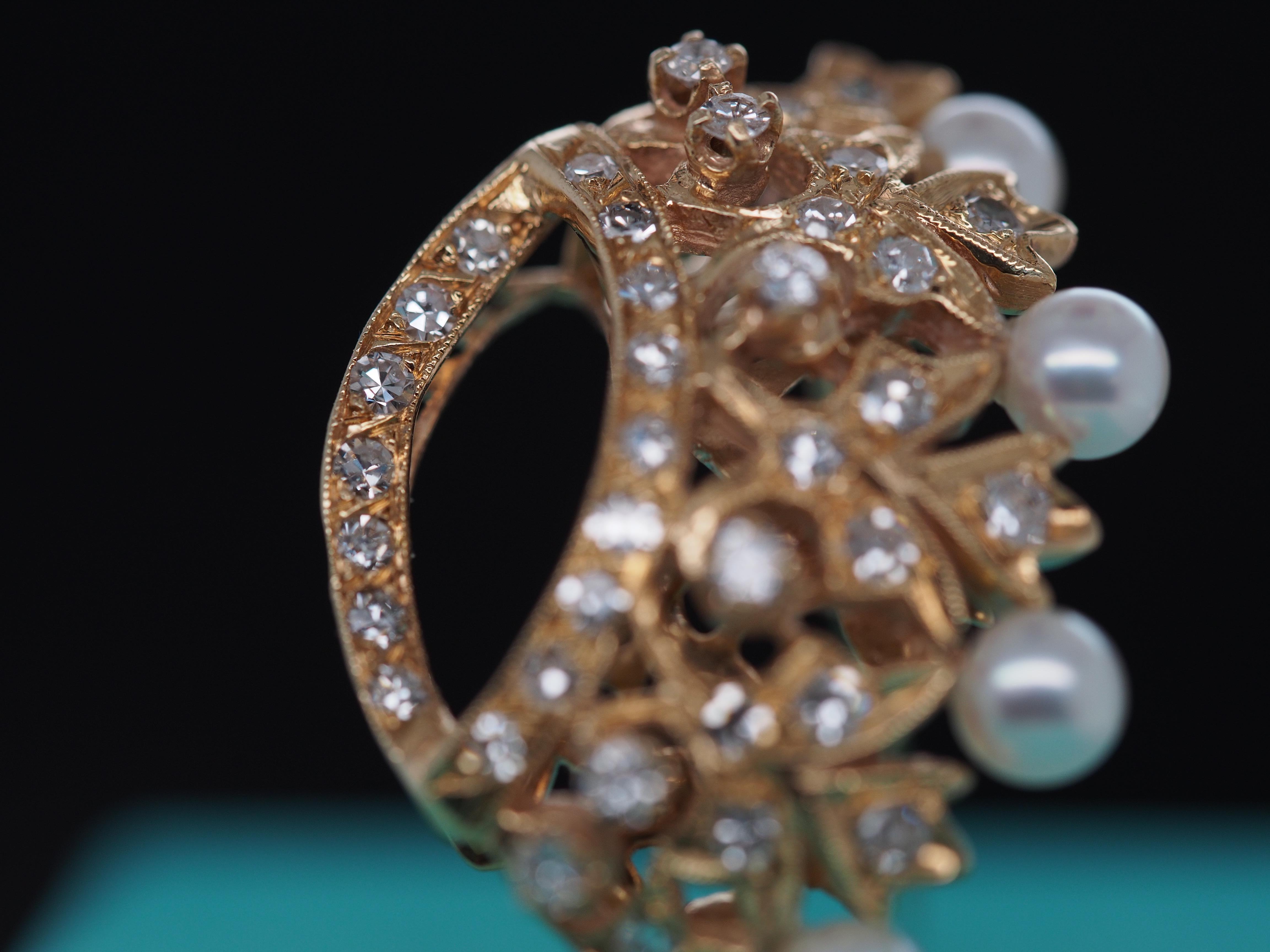 Women's or Men's 1950s 18k Yellow Gold Crown Diamond and Pearl Brooch For Sale