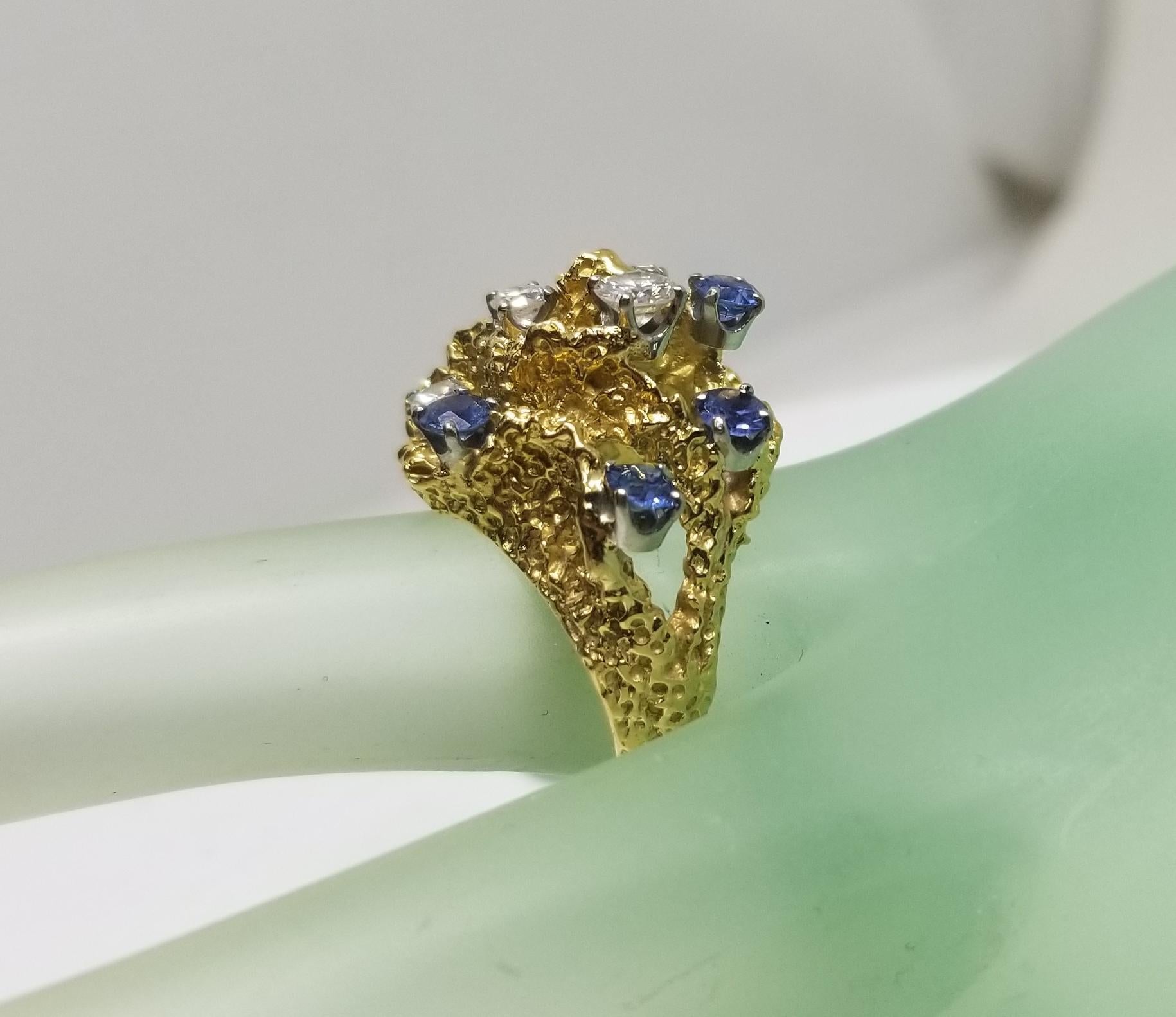 1950s 18 Karat Yellow Gold Diamond and Sapphire Freeform Ring 2