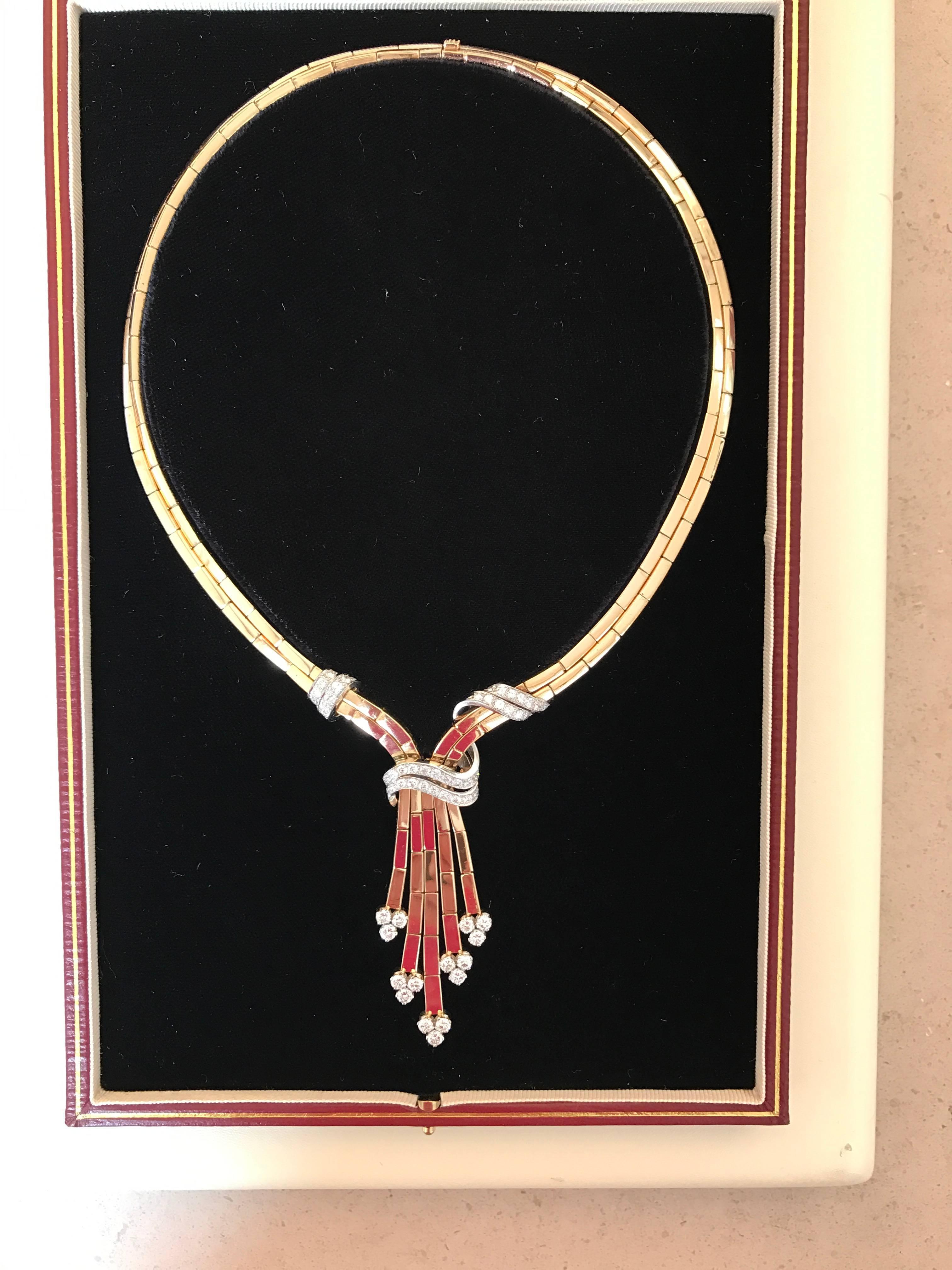 1950s 18K Yellow Gold Diamond Necklace In Excellent Condition For Sale In London, GB