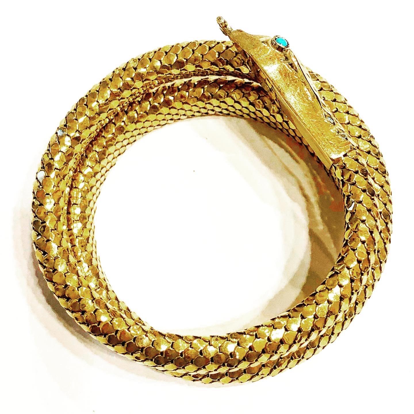 1950er Jahre, 18k Gelbgold Schlange Schlange Flexible Armspange Armband (Retro) im Angebot