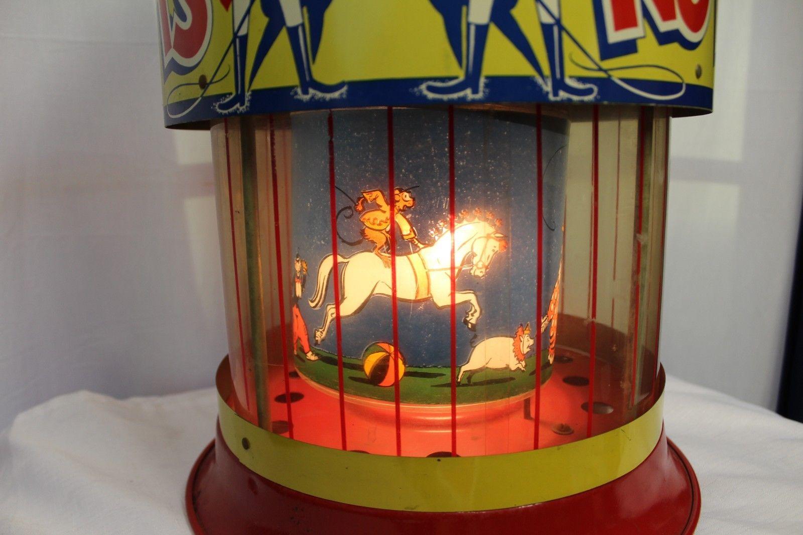 1950s-1960s D-Lux Hot Nuts Carousel Circus Theme  For Sale 1