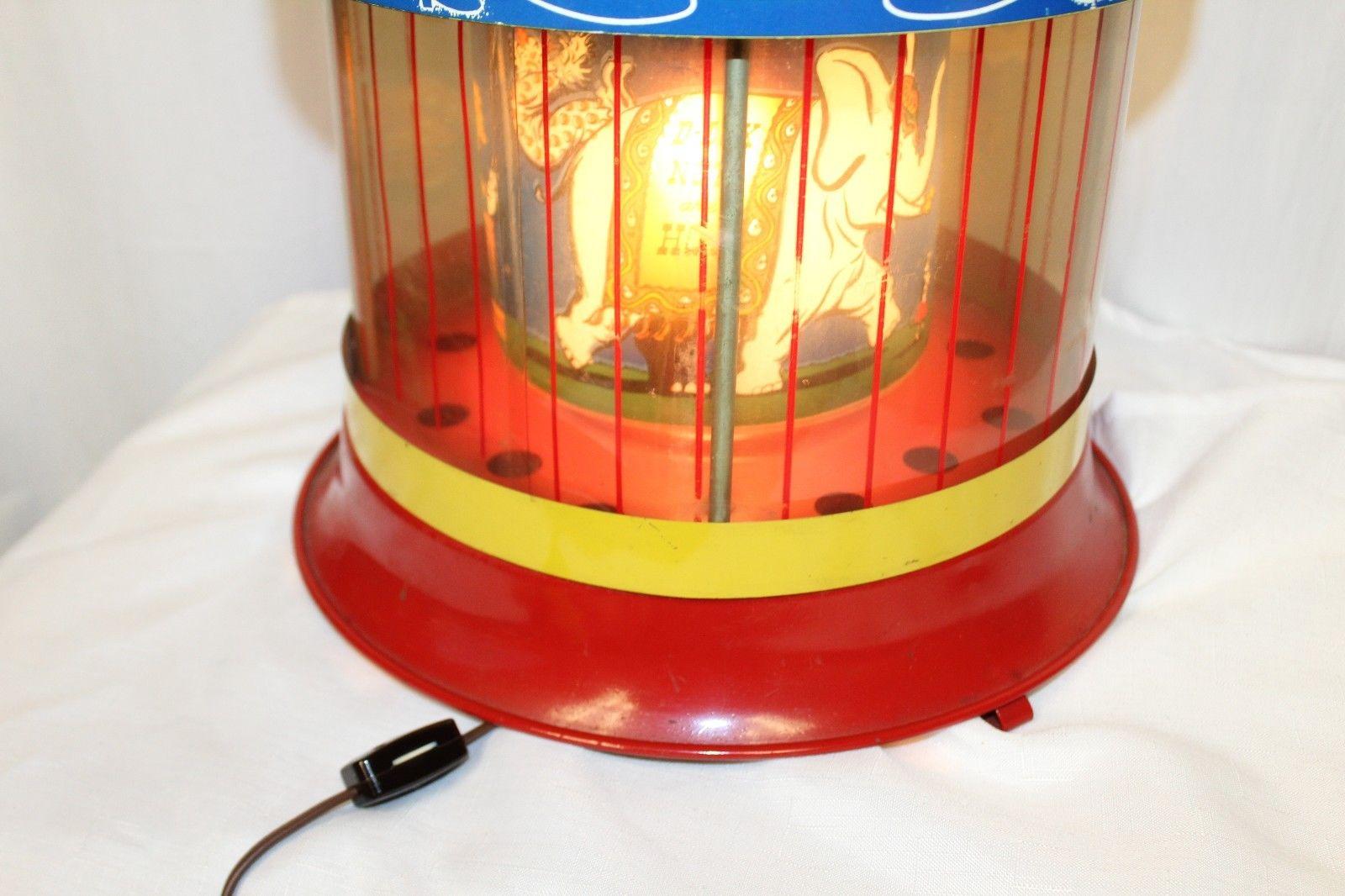 1950s-1960s D-Lux Hot Nuts Carousel Circus Theme  For Sale 3