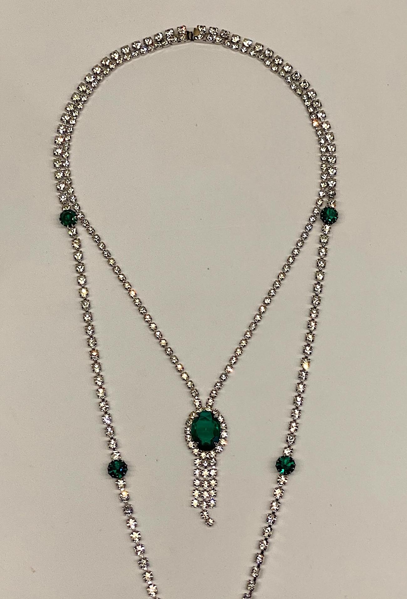 1950s / 1960s Emerald Green Crystal & Rhinestone Double Pendant Necklace 10