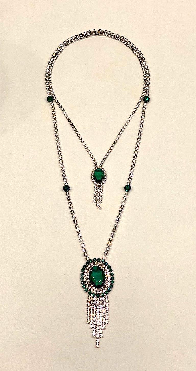 1950s / 1960s Emerald Green Crystal & Rhinestone Double Pendant Necklace 12