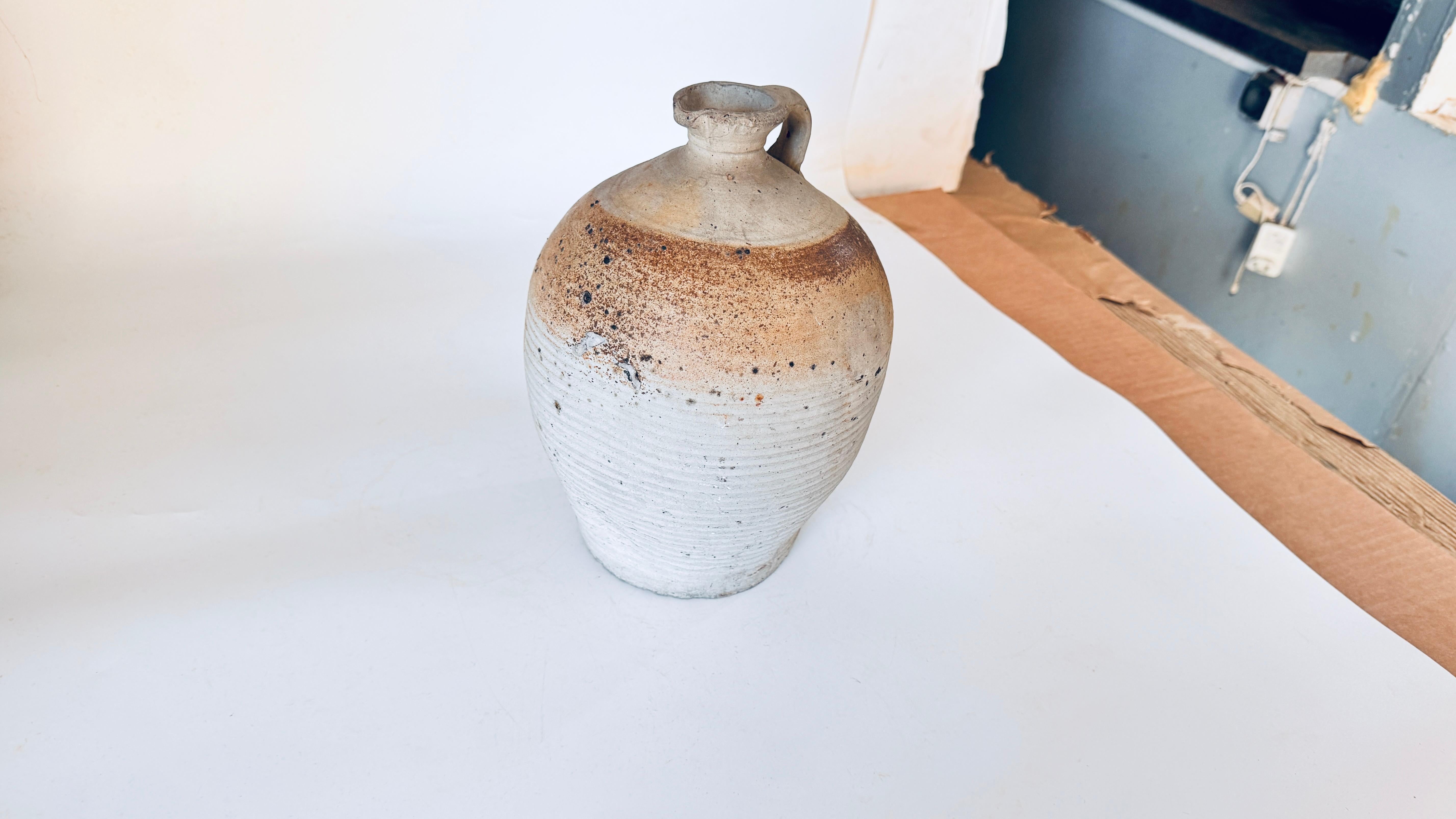 Stile provenzale Vaso in ceramica provinciale francese degli anni '50-'60, laboratorio artigianale della Costa Azzurra in vendita