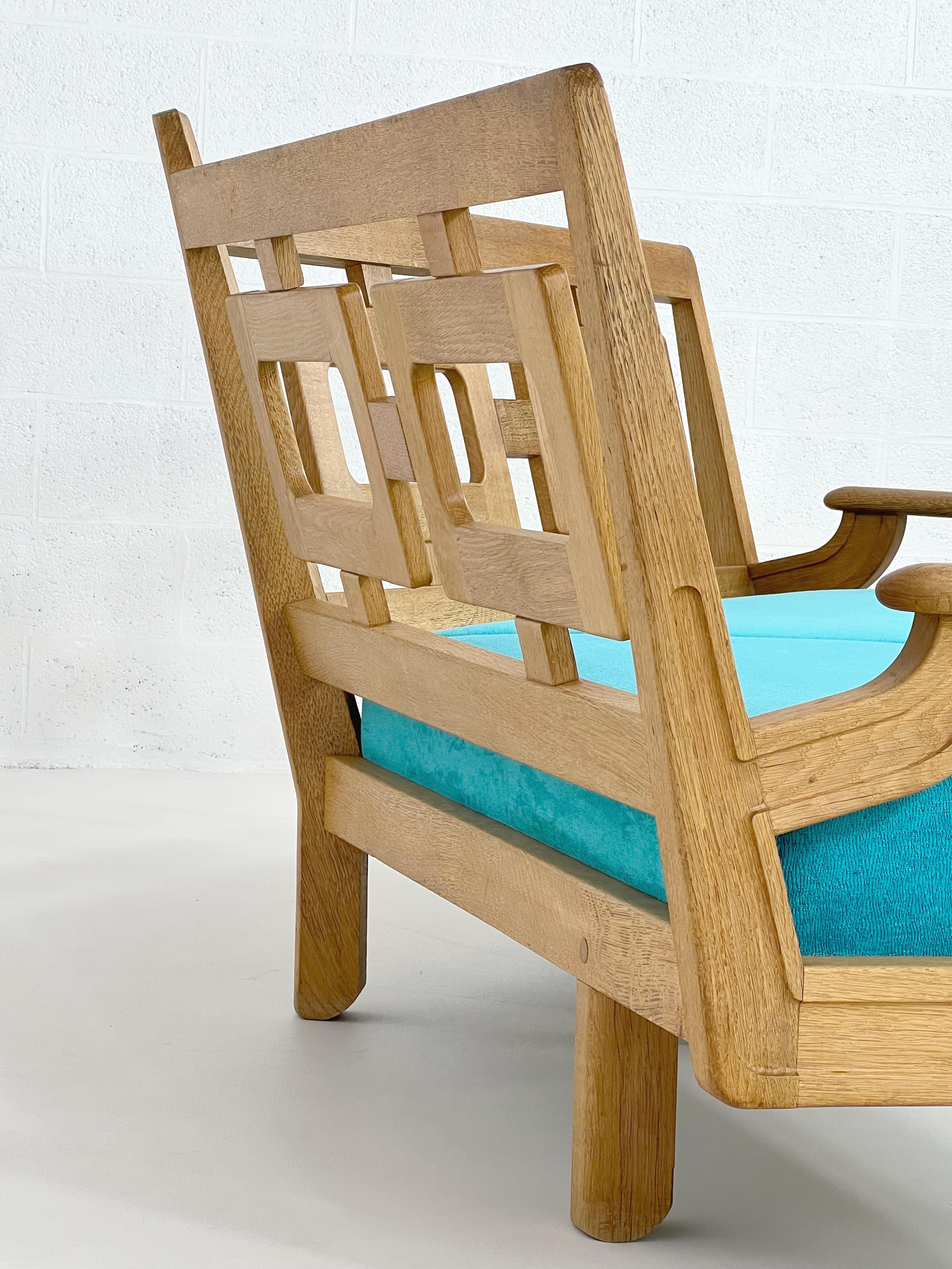 1950s - 1960s Guillerme et Chambron French Design Oak Wood Angular Curved Sofa en vente 2