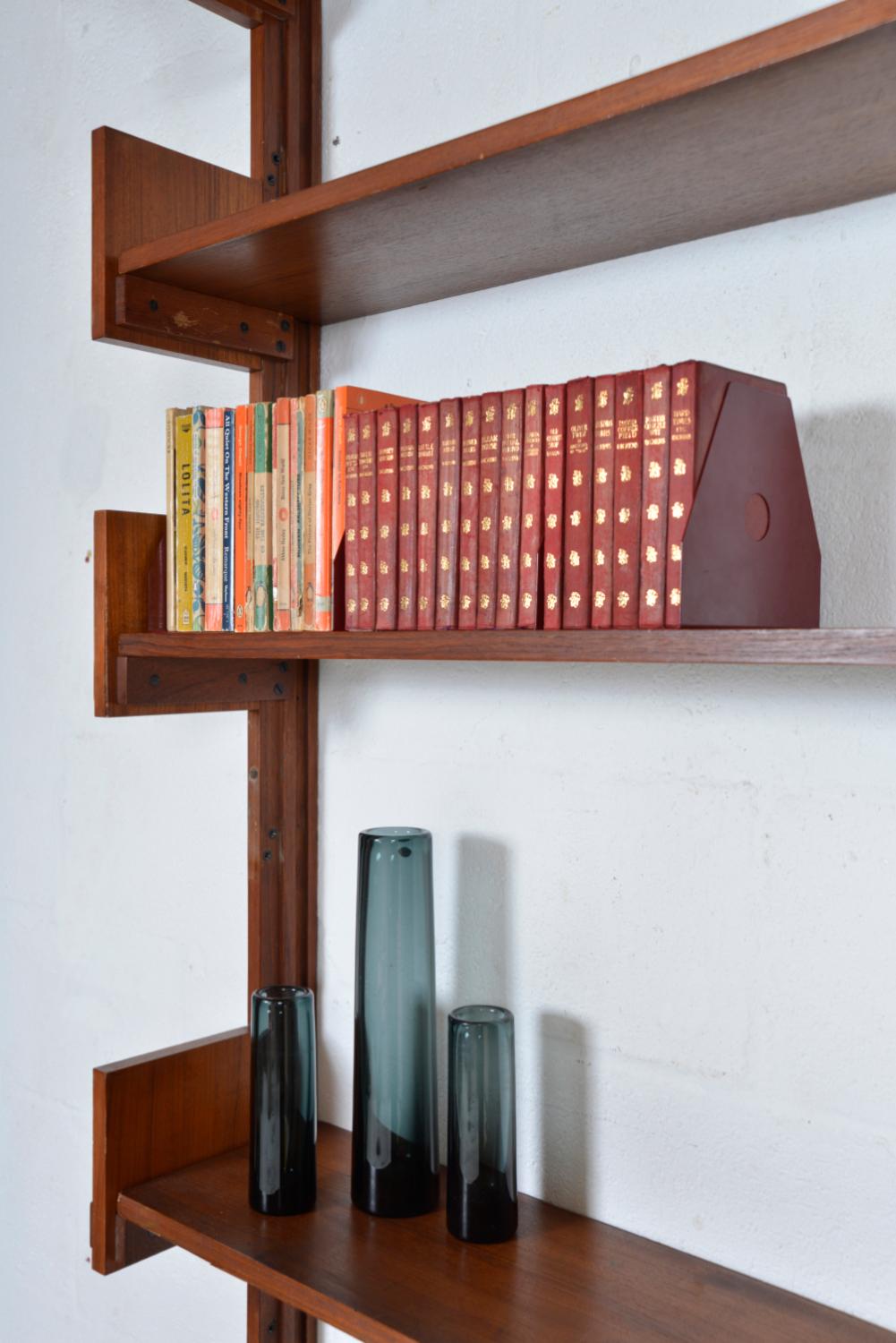 1950s 1960s Italian Teak Modular Shelving System Brutalist Bookcase 10 Shelves 2