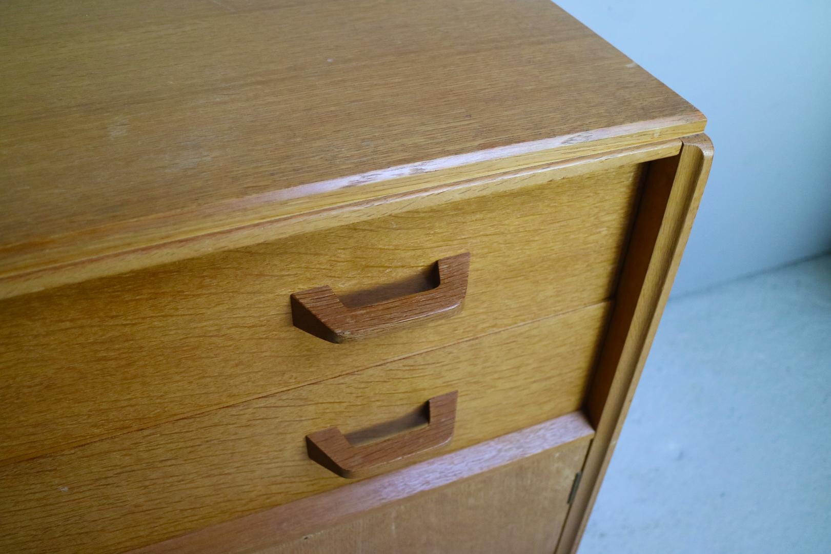 Mid-Century Modern 1950s-1960s Midcentury G Plan / E Gomme ‘Brandon’ Chest of Drawers For Sale