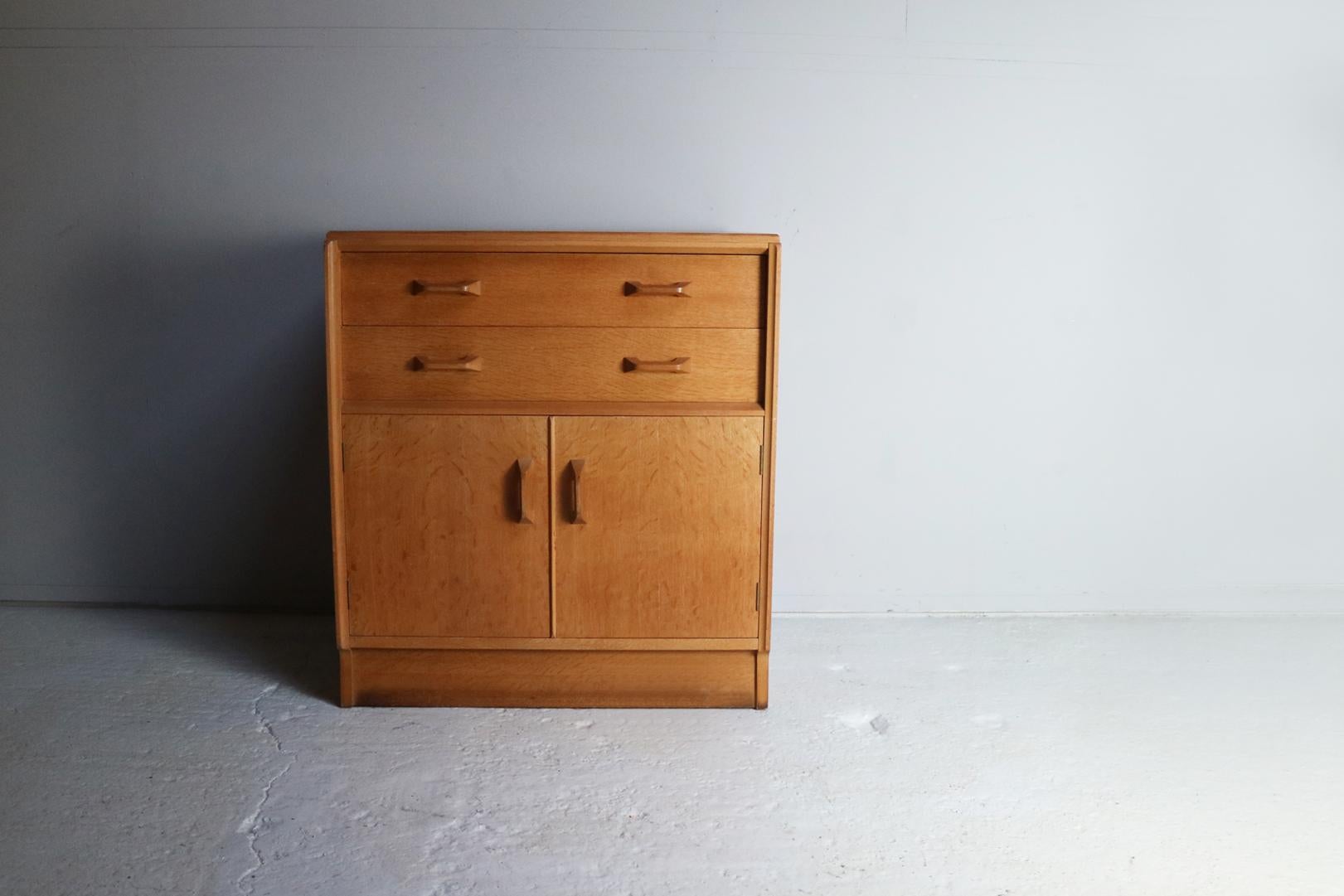 1950s-1960s Midcentury G Plan / E Gomme ‘Brandon’ Chest of Drawers In Good Condition For Sale In London, GB