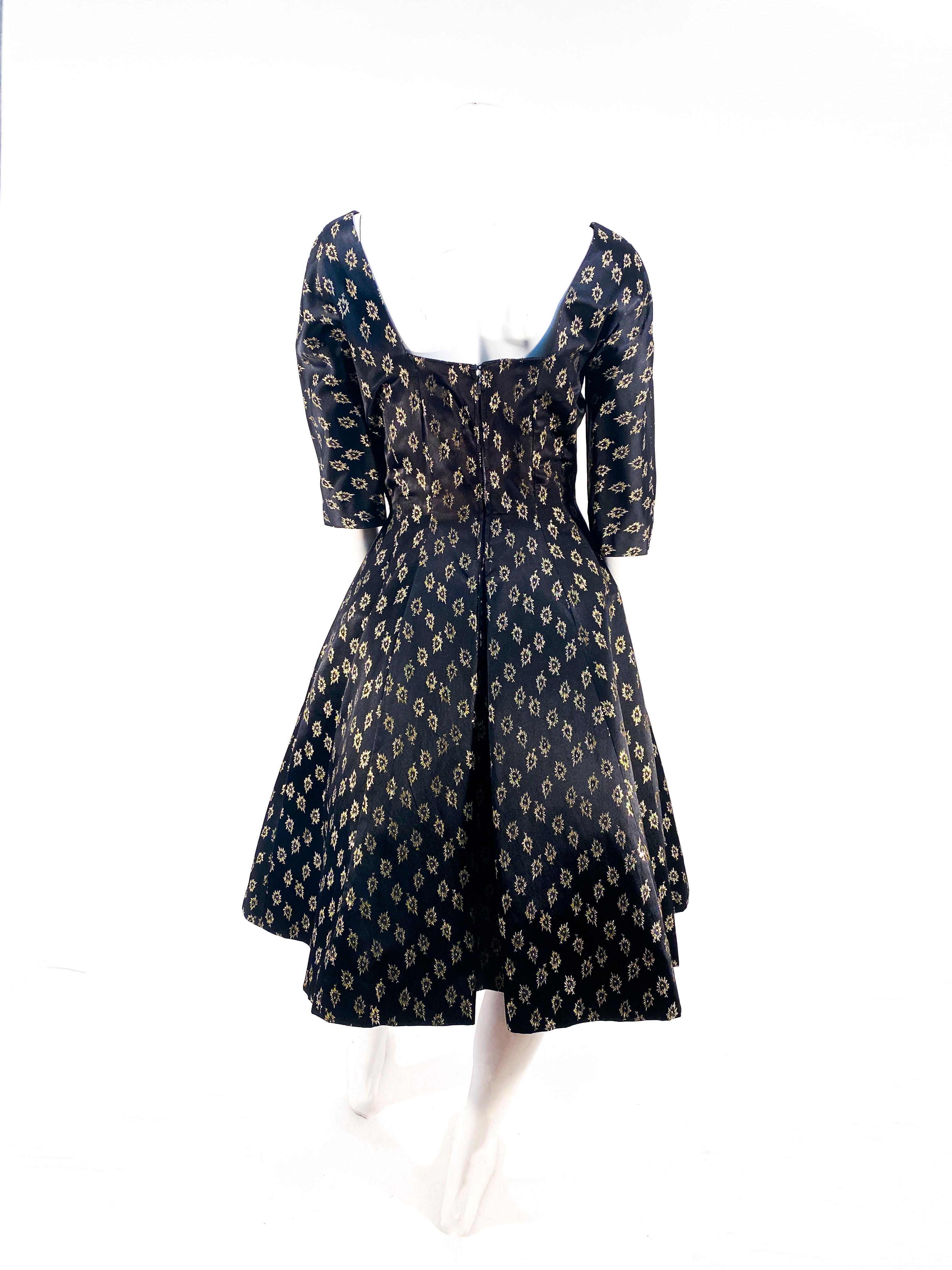 1950s/1960s Suzy Perette Black and Gold Metallic Cocktail Dress In Good Condition For Sale In San Francisco, CA