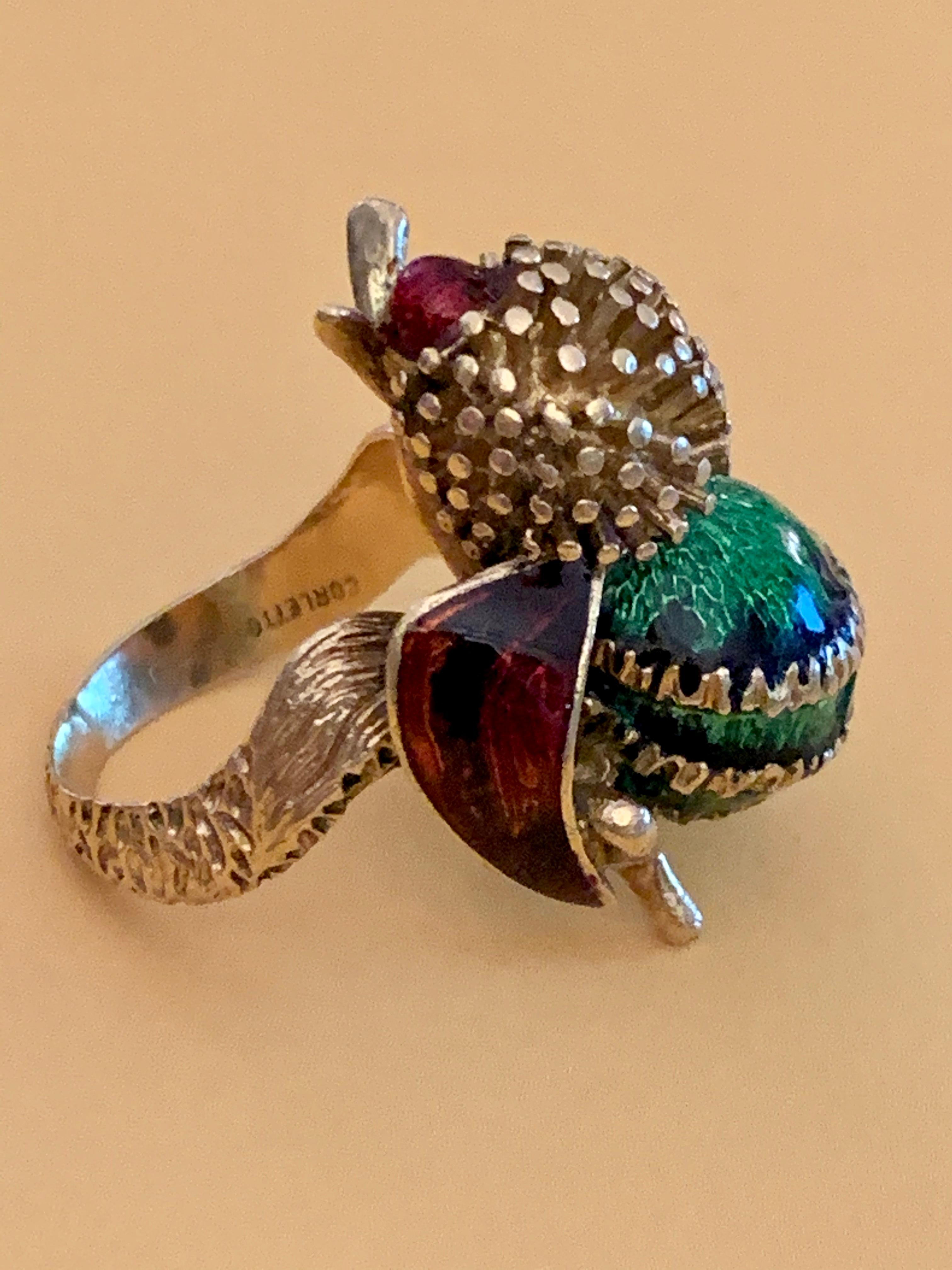 Women's 1950s-1960s Vintage Corletto Signed Enameled Bee 18 Karat Yellow Gold Ring