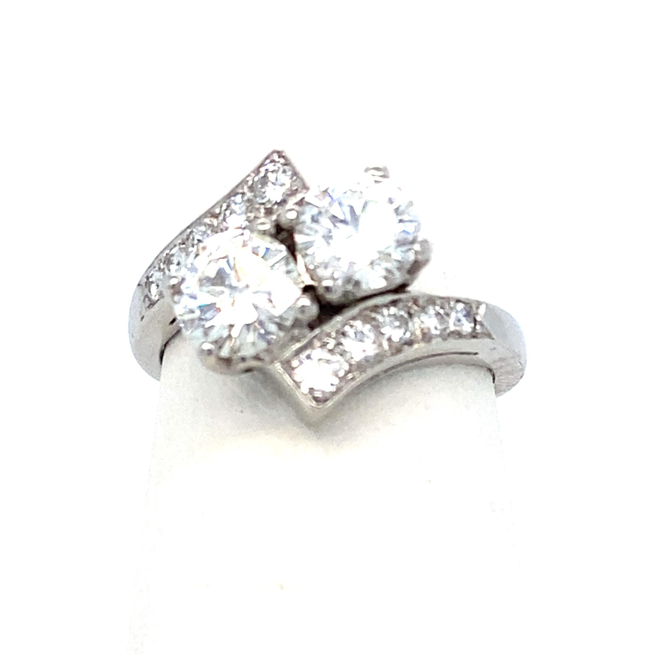 1950s 2.02 CTW Round Brilliant Diamond Toi Et Moi Platinum Engagement Ring For Sale 1