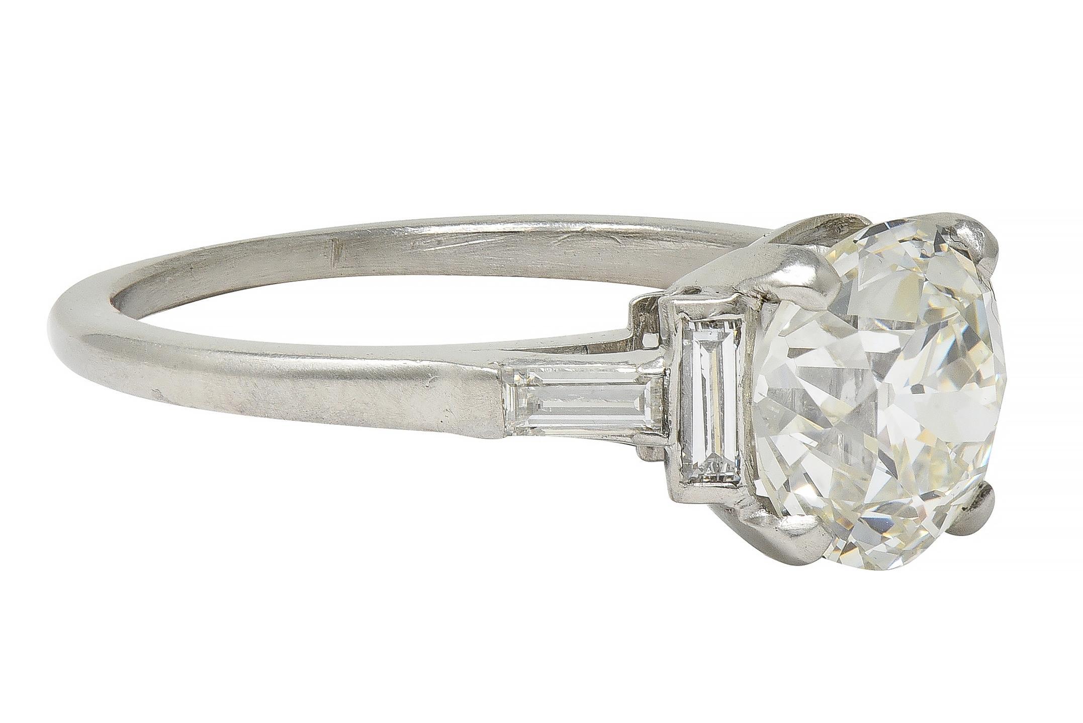 Moderno Anello di fidanzamento vintage con diamante europeo antico da 2,25 CTW e cinque pietre in platino del 1950 in vendita